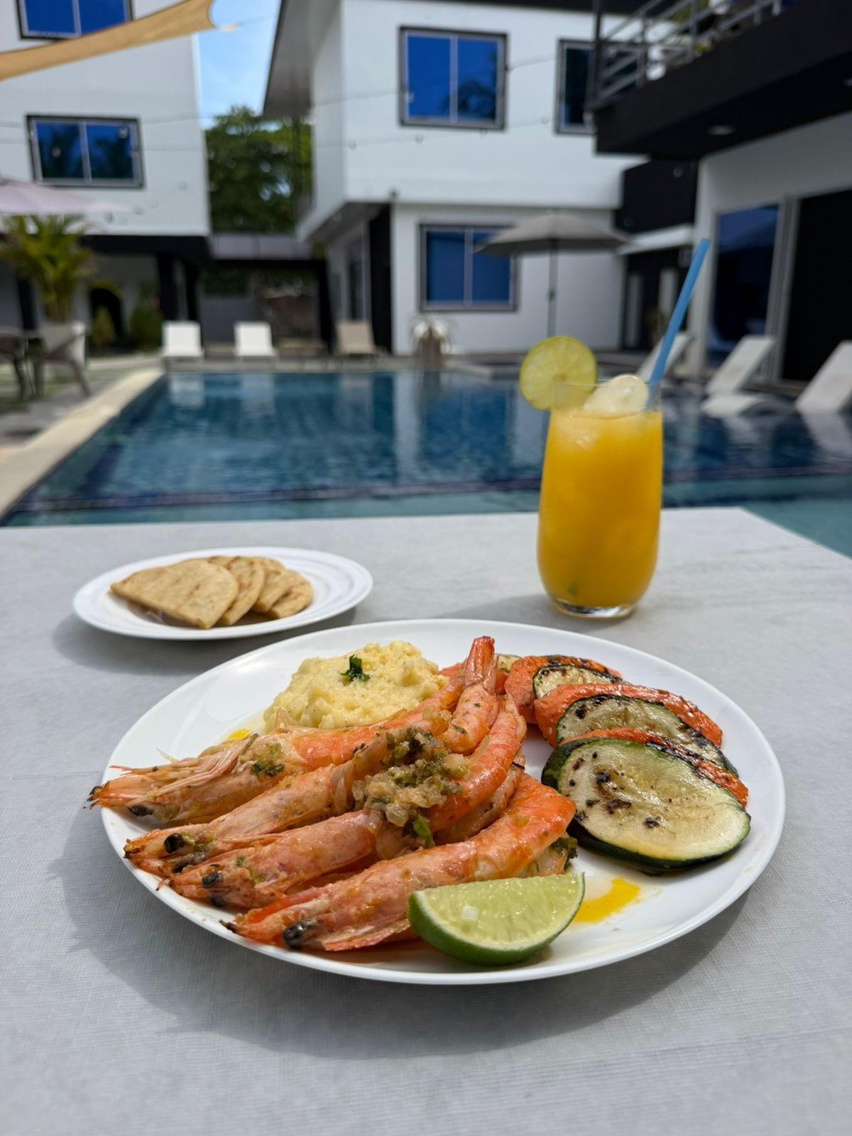 Restaurante Mi Tierra Surf City Hotel and Restaurant