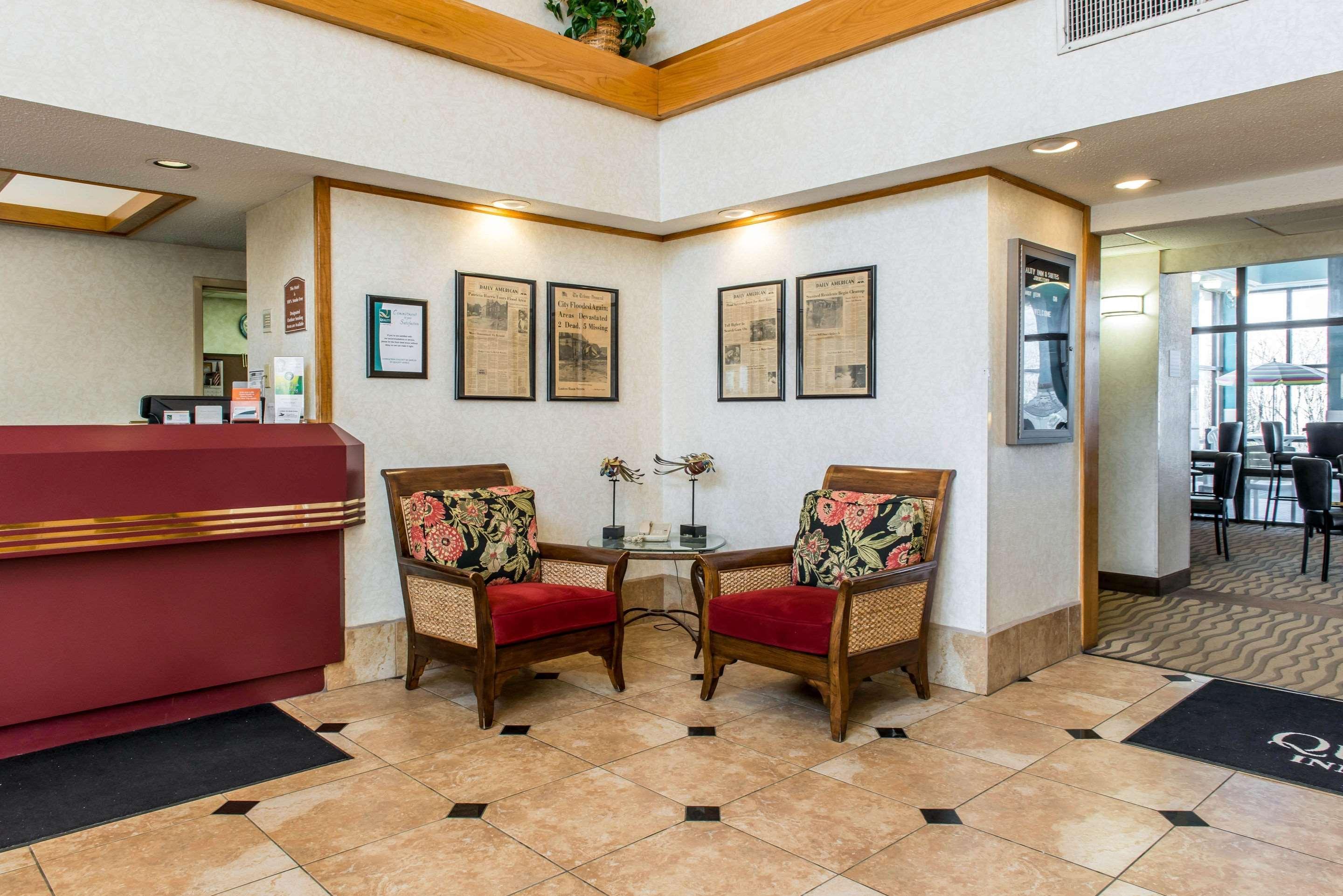 Vista Lobby Comfort Inn & Suites Johnstown - Richland Town Center