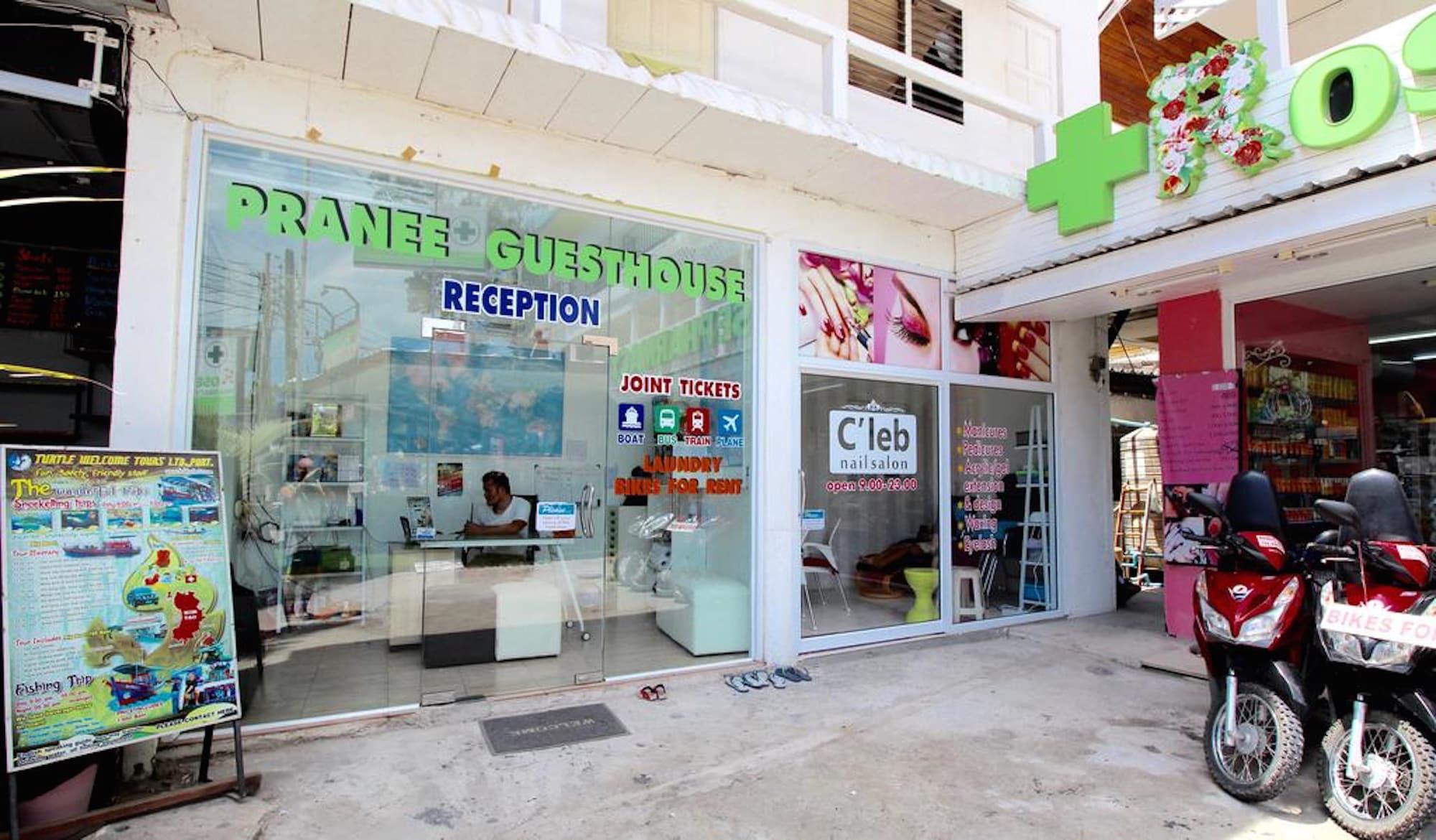 Varios Pranee Guesthouse