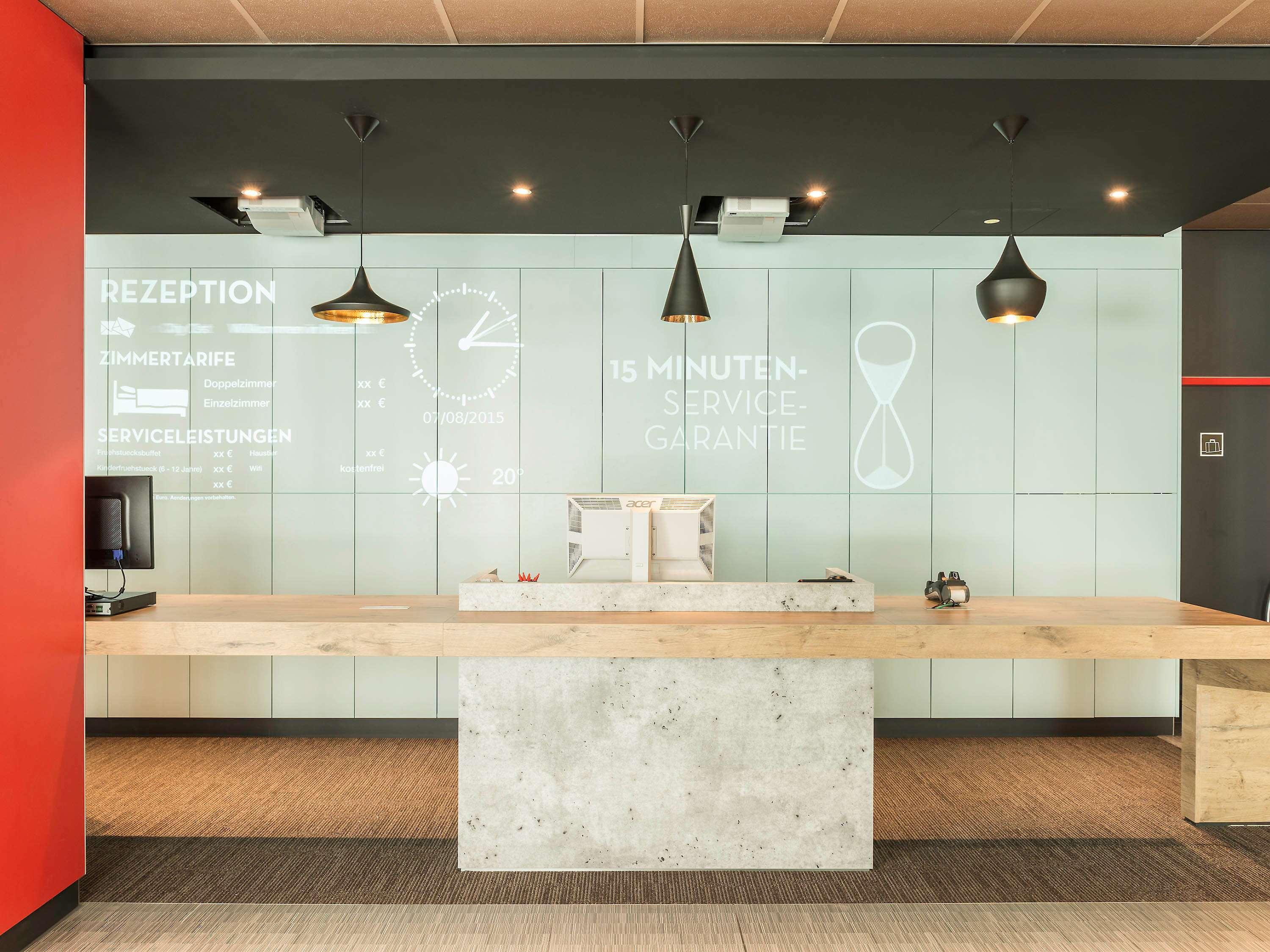 Vista Lobby Ibis Muenchen City Ost