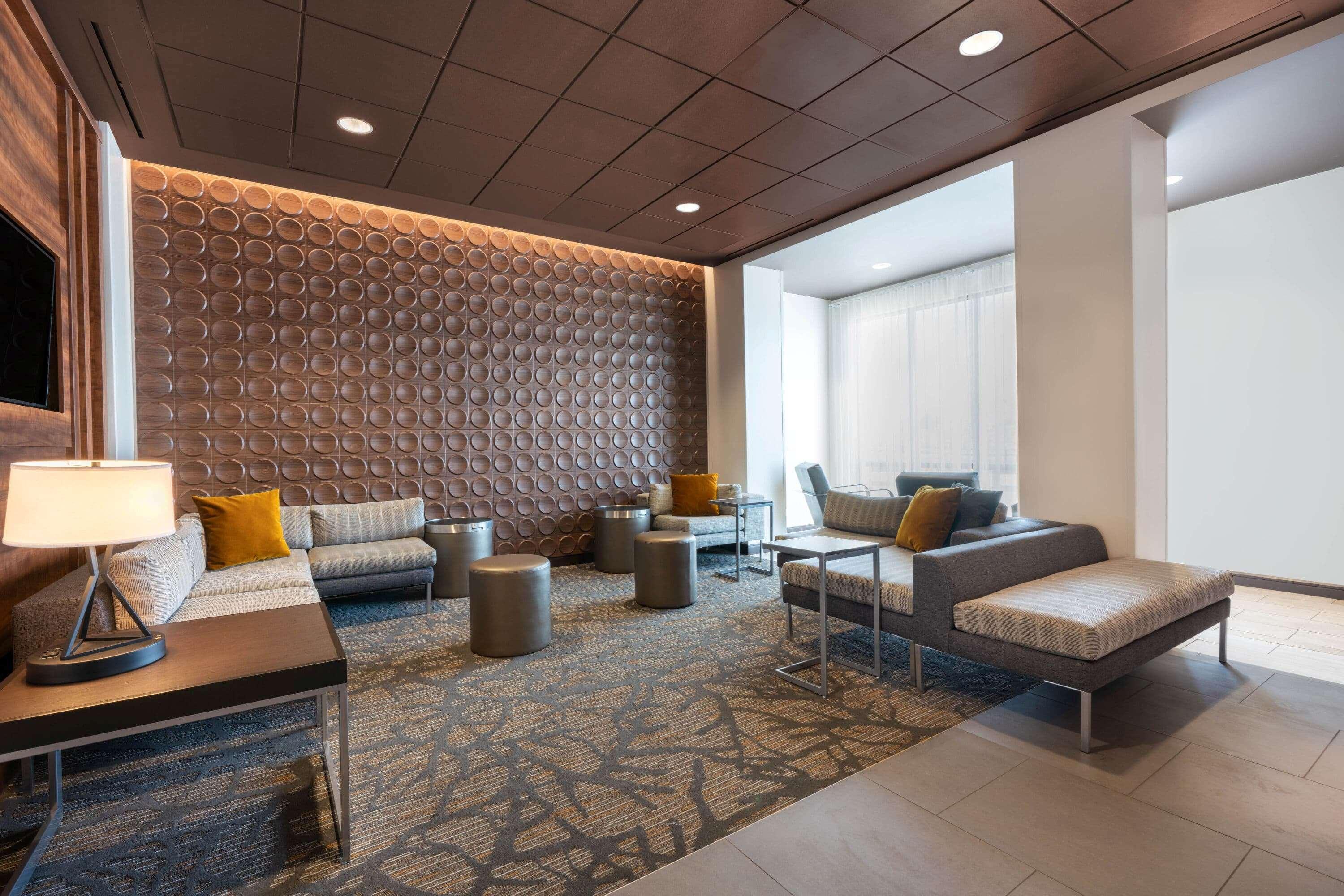 Vista Lobby Hampton Inn San Jose Cherry Ave