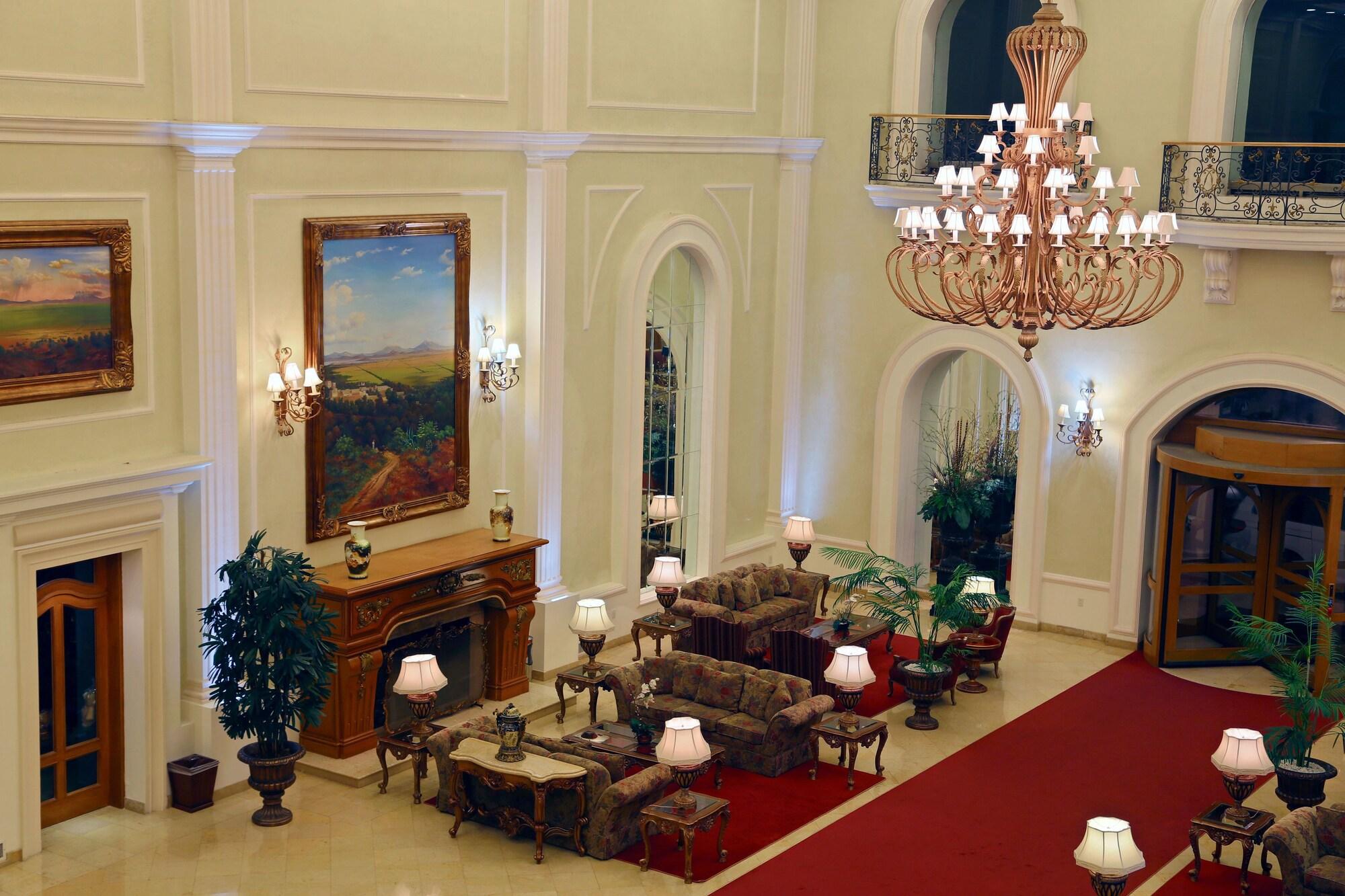Vista Lobby Hotel Real Hacienda Santo Tomás