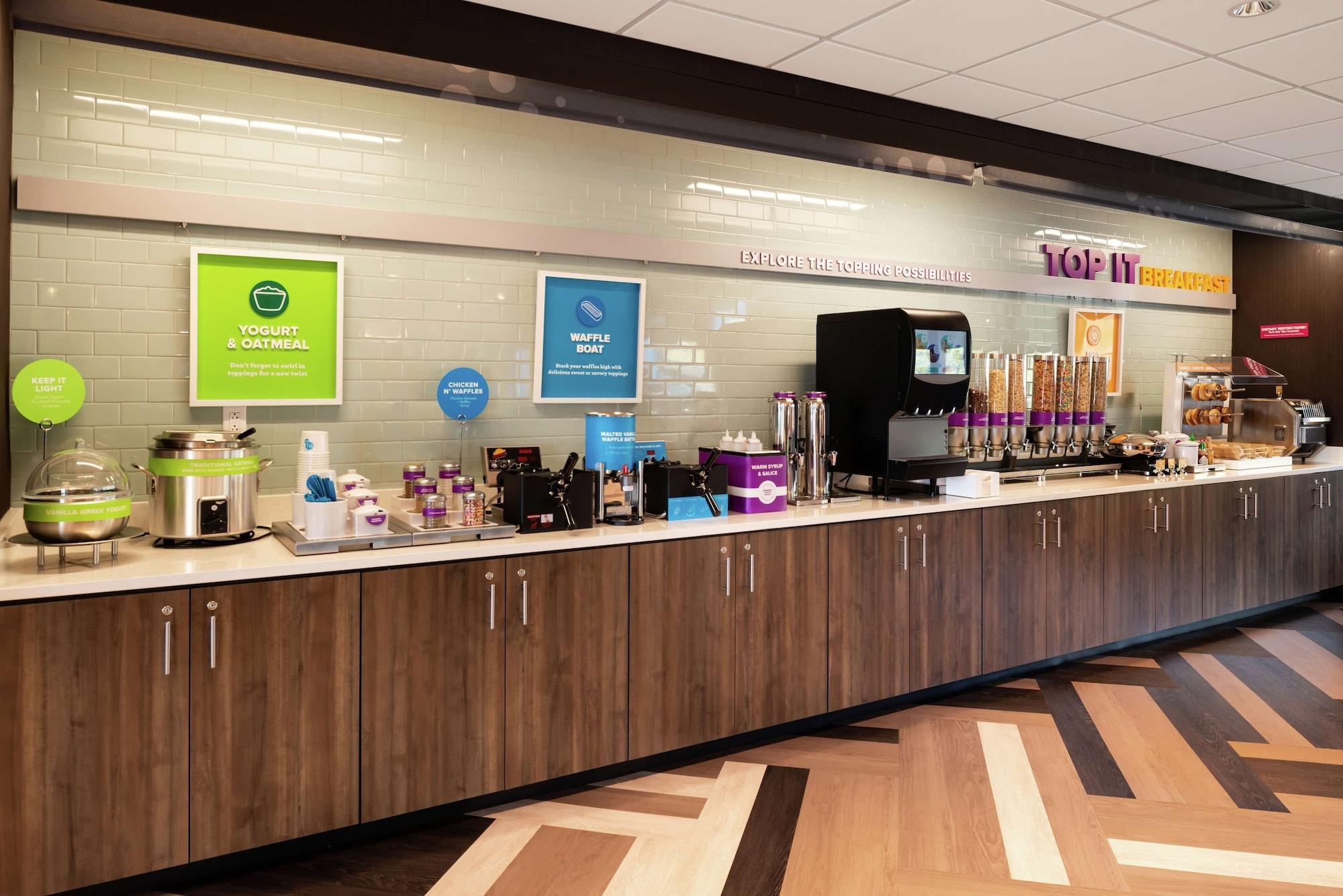 Restaurant Tru By Hilton Staunton