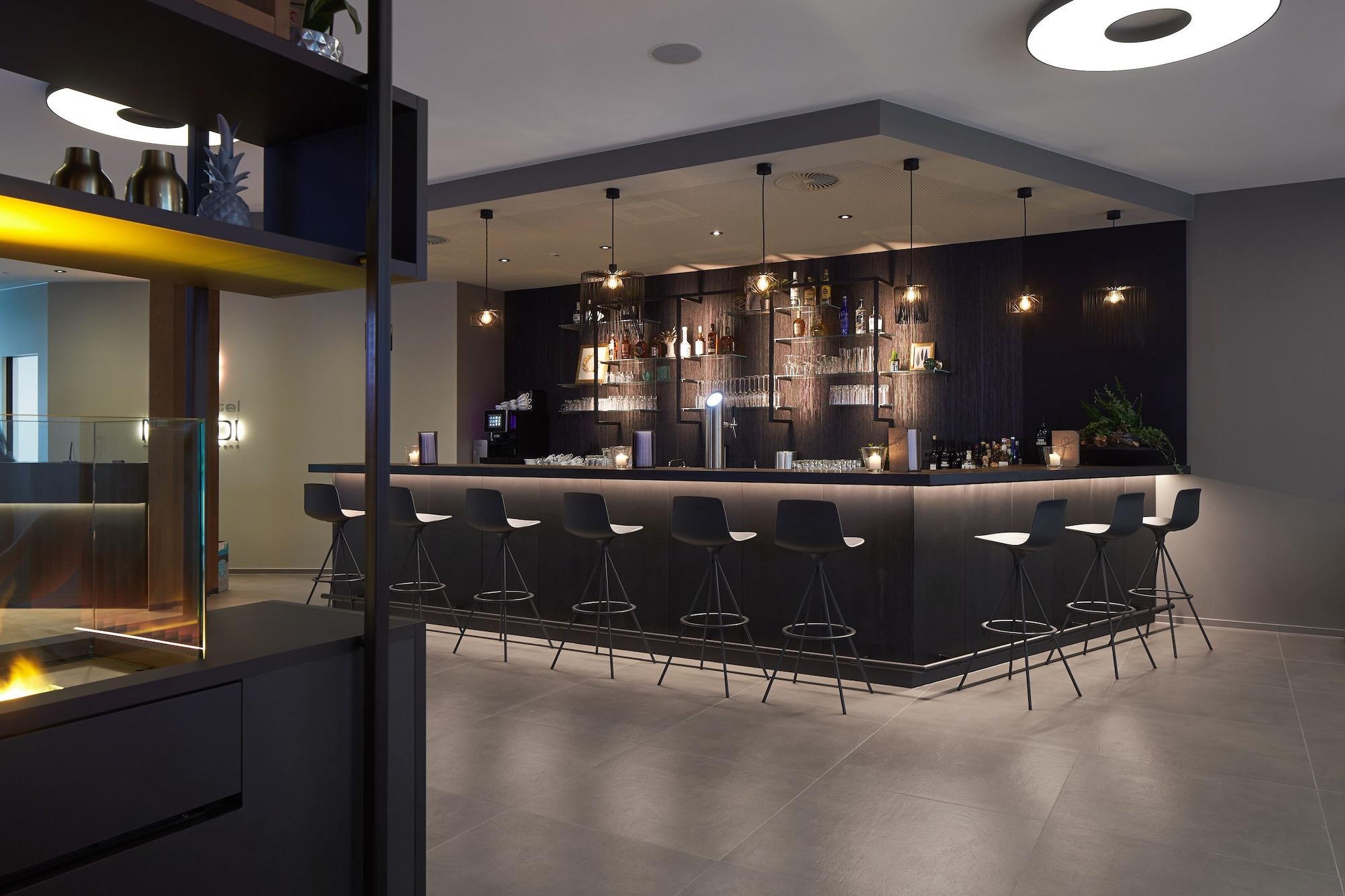 Bar/Salón Hotel Modi