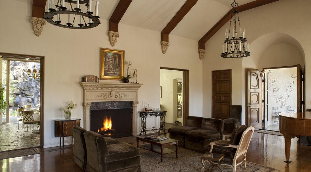 Vista Lobby The Willows Historic Palm Springs Inn