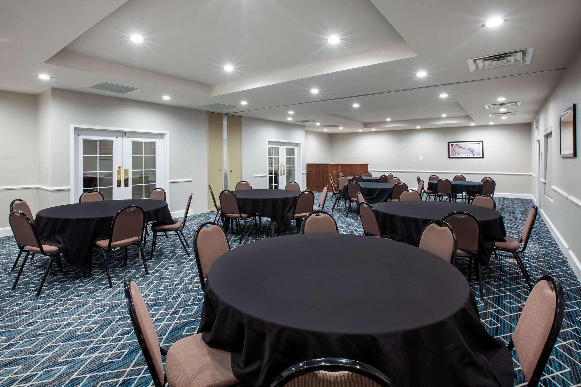 Restaurant La Quinta Inn & Suites by Wyndham Lubbock North