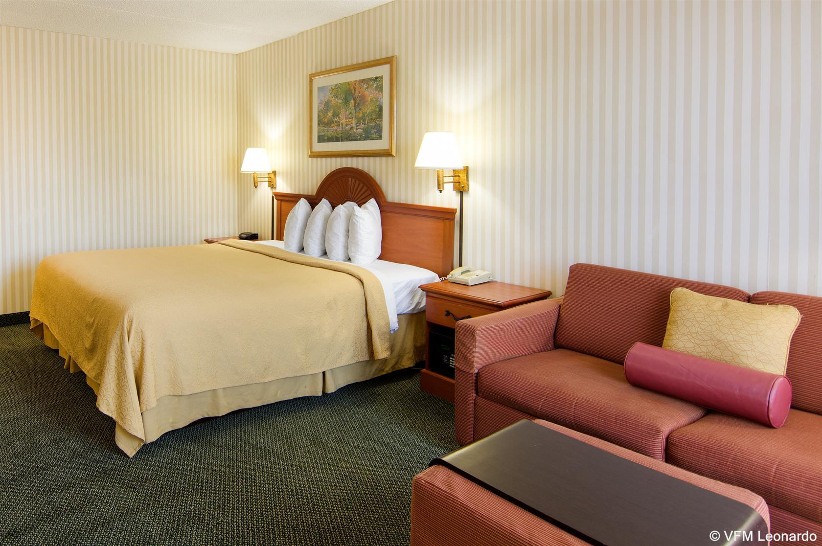 Vista Exterior Quality Inn Near Joint Base Andrews - Washington Area