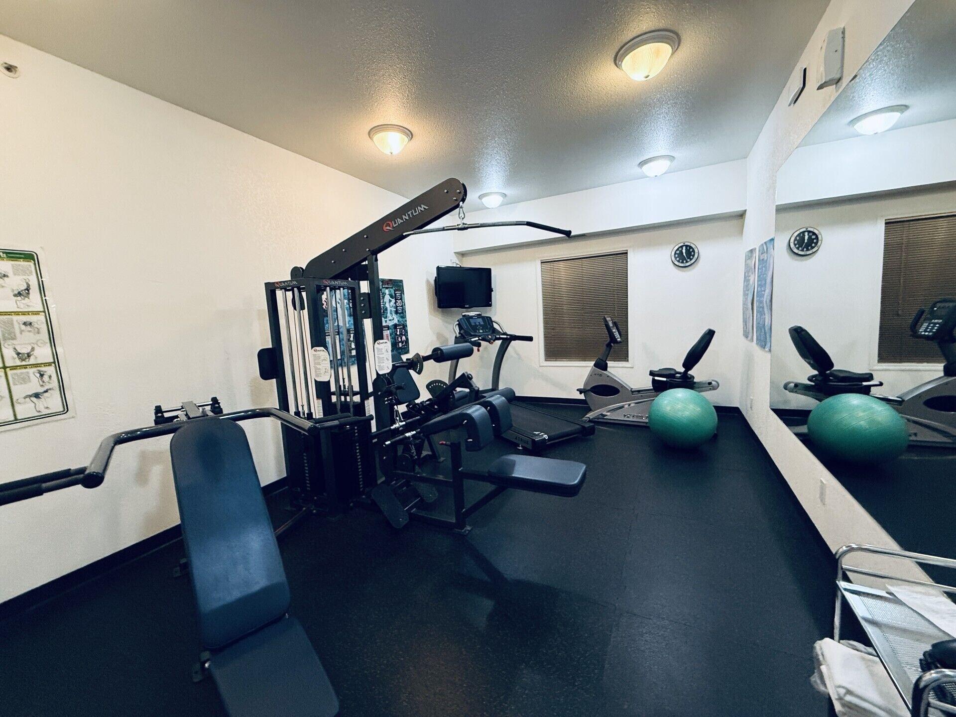 Gimnasio Super 8 by Wyndham Dawson Creek