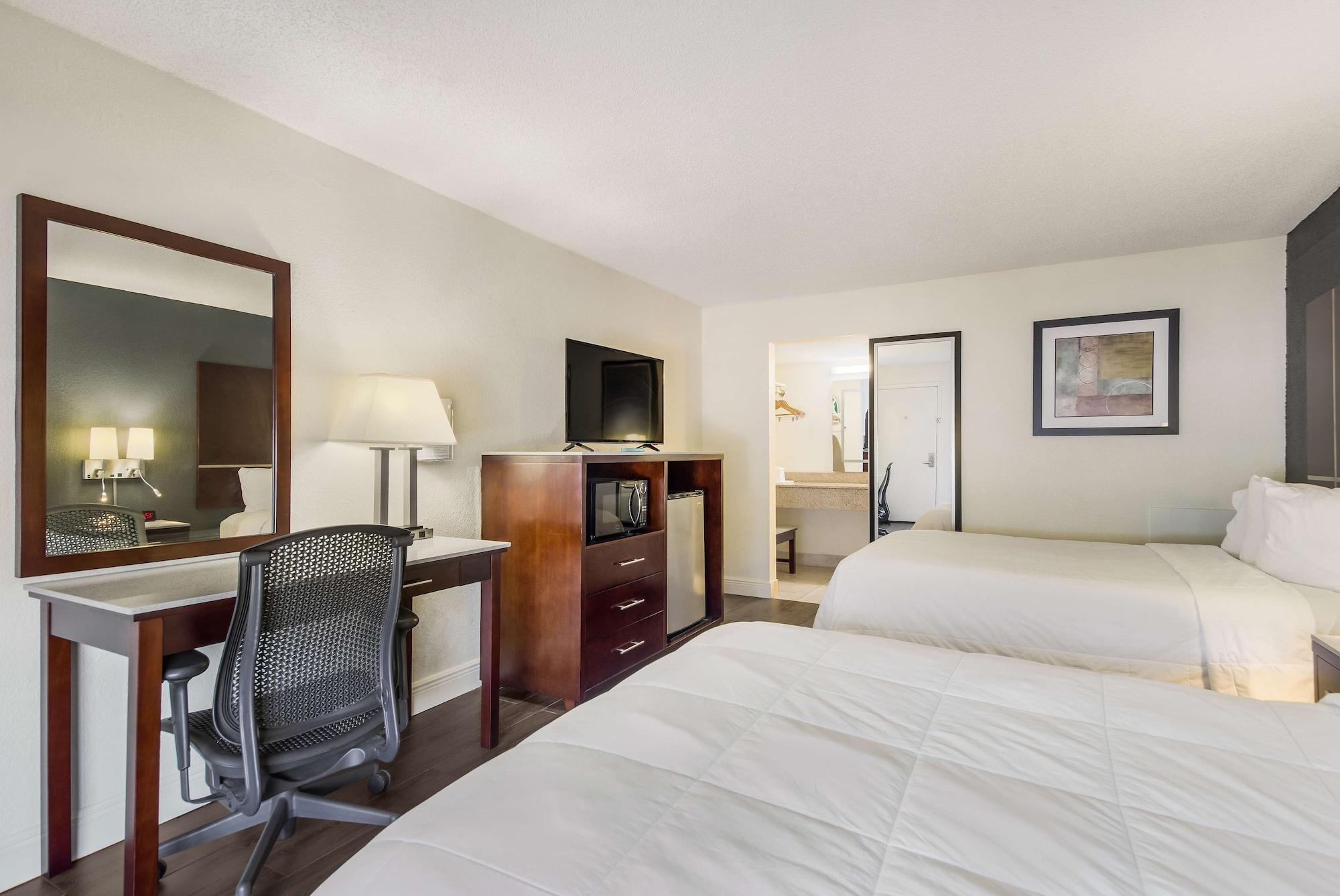 Habitación SureStay Hotel by Best Western Sarasota Lido Beach