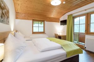 Alquiler Vacacional - Spacious Chalet near Ski Area in Saalbach-Hinterglemm