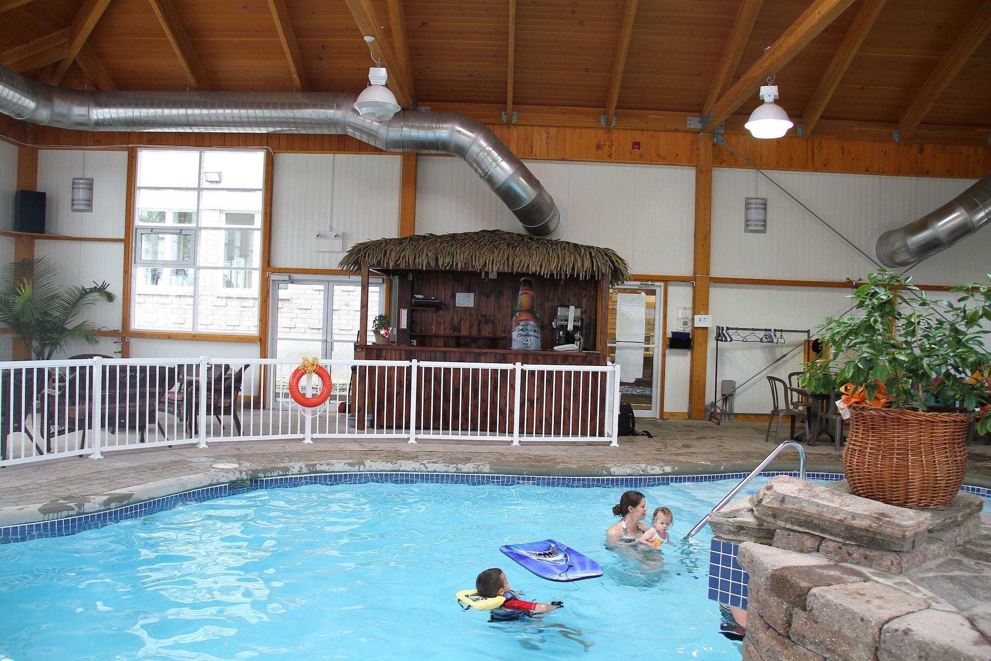 Vista Piscina Auberge du Draveur