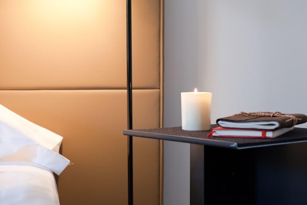 Hotel Alexandra Barcelona Hotel, Curio Collection by Hil