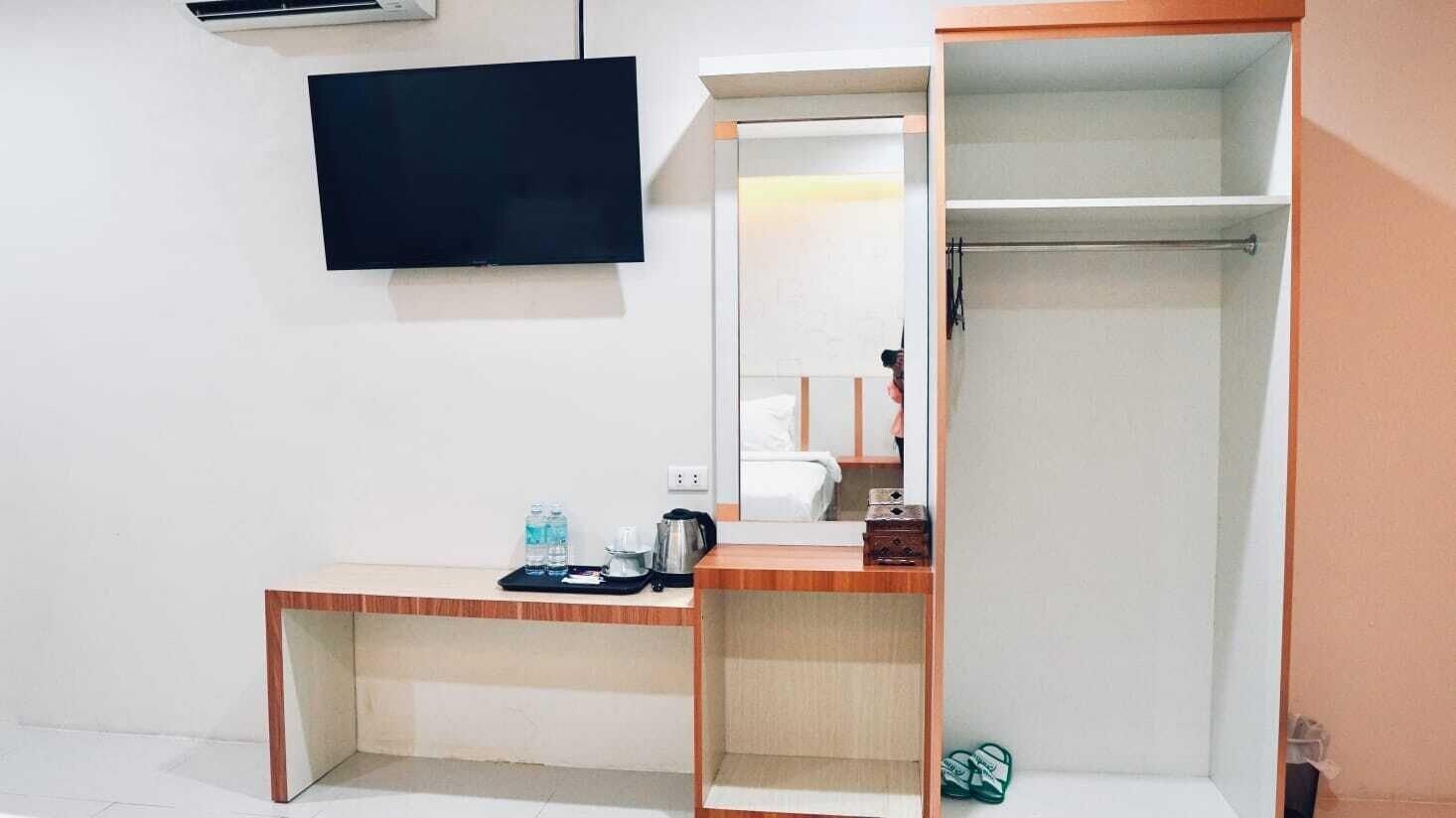 Vista Exterior Hotel Amel Convention Hall