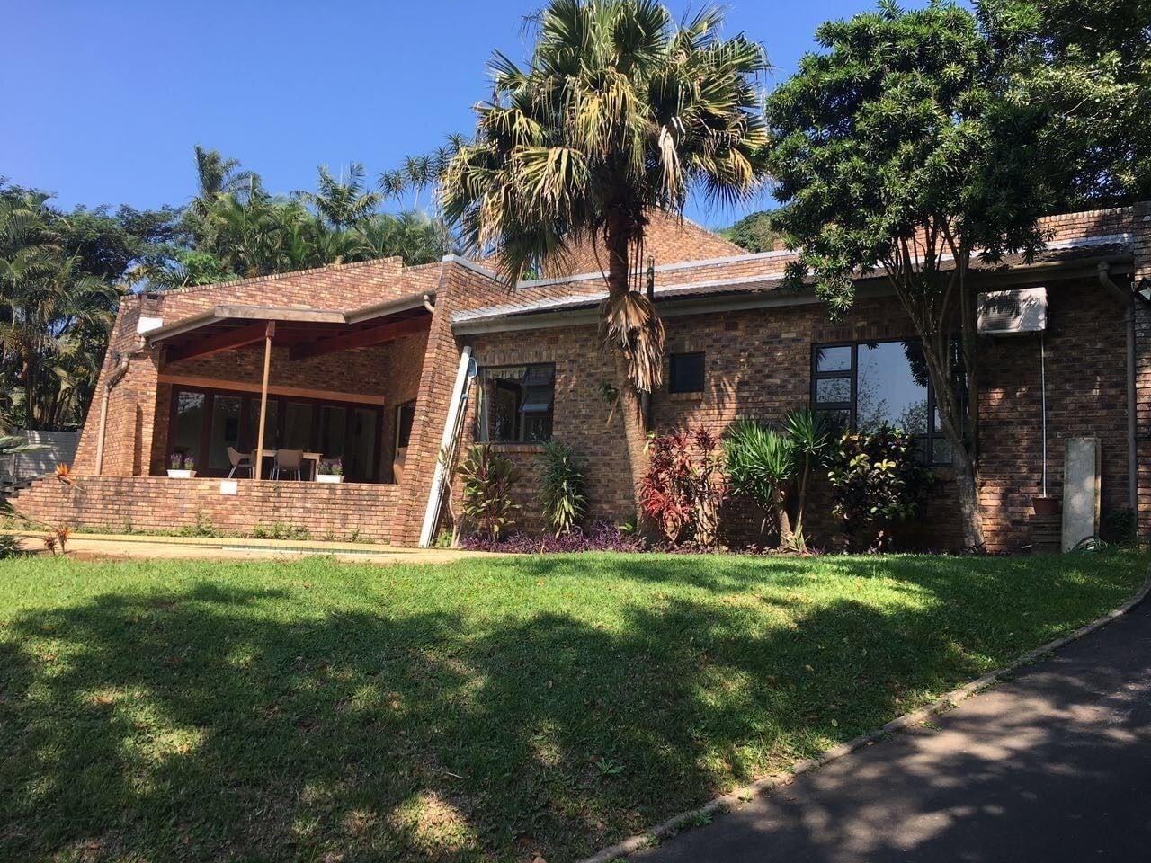 Varios Faraway Lodge B&B