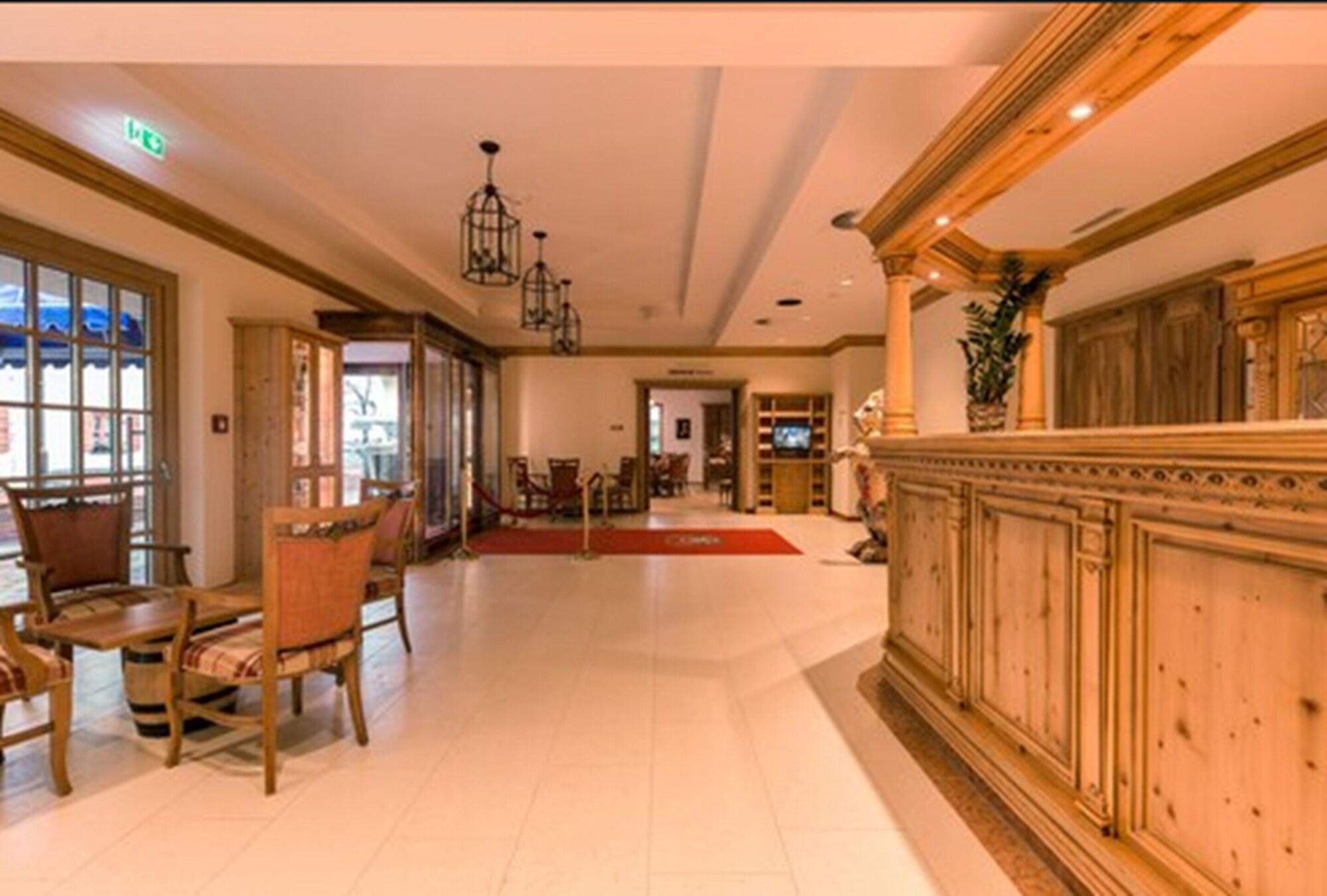 Vista Lobby Hotel & Gaststätte zum Erdinger Weißbräu