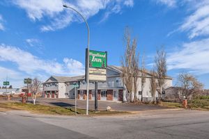 Alojamiento - Woodland Inn Meadow Lake