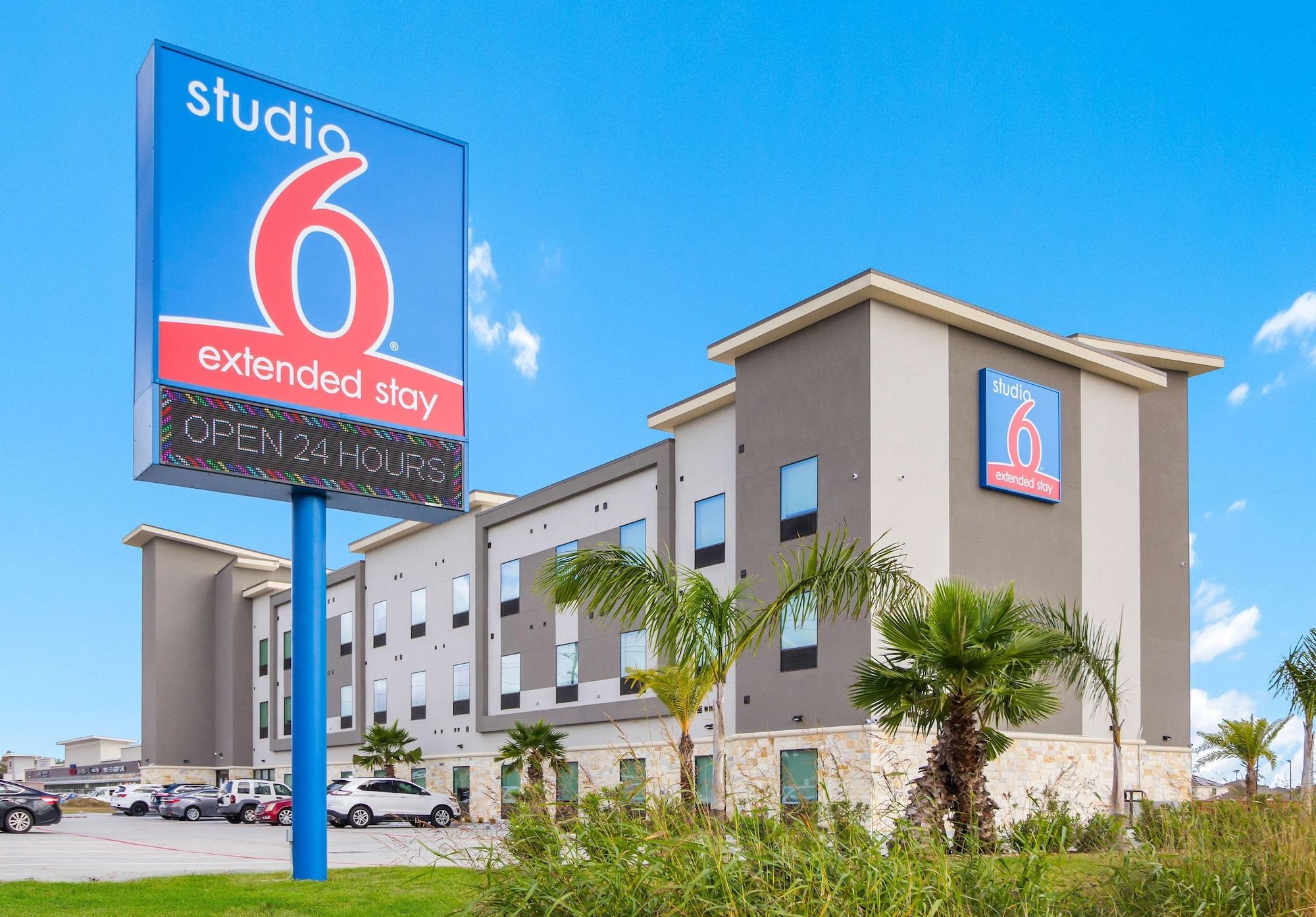 Varios Studio 6 Katy, TX