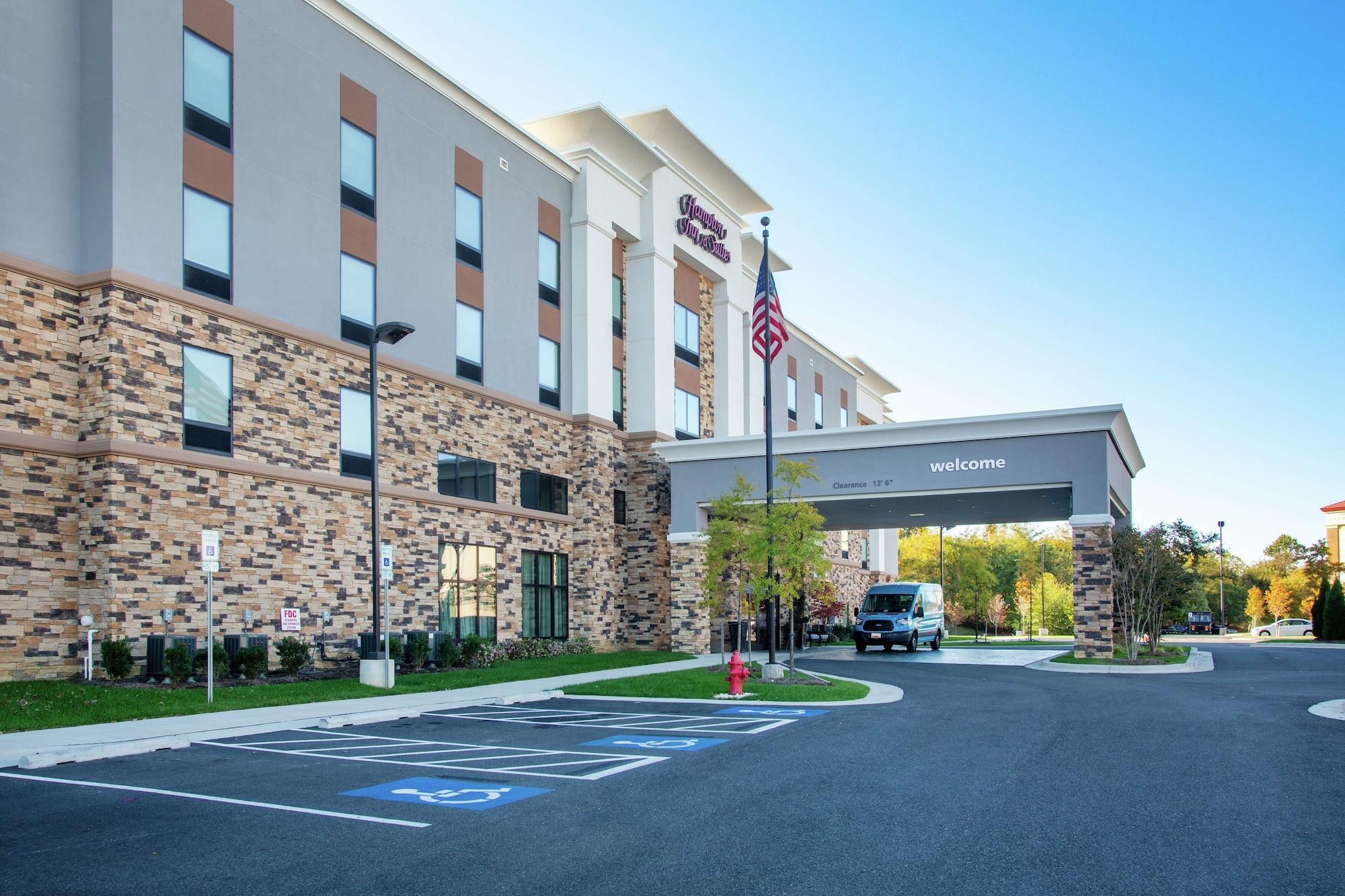 Vista Exterior Hampton Inn & Suites Glenarden/Washington DC