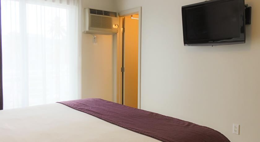 Hotel Collins Hotel