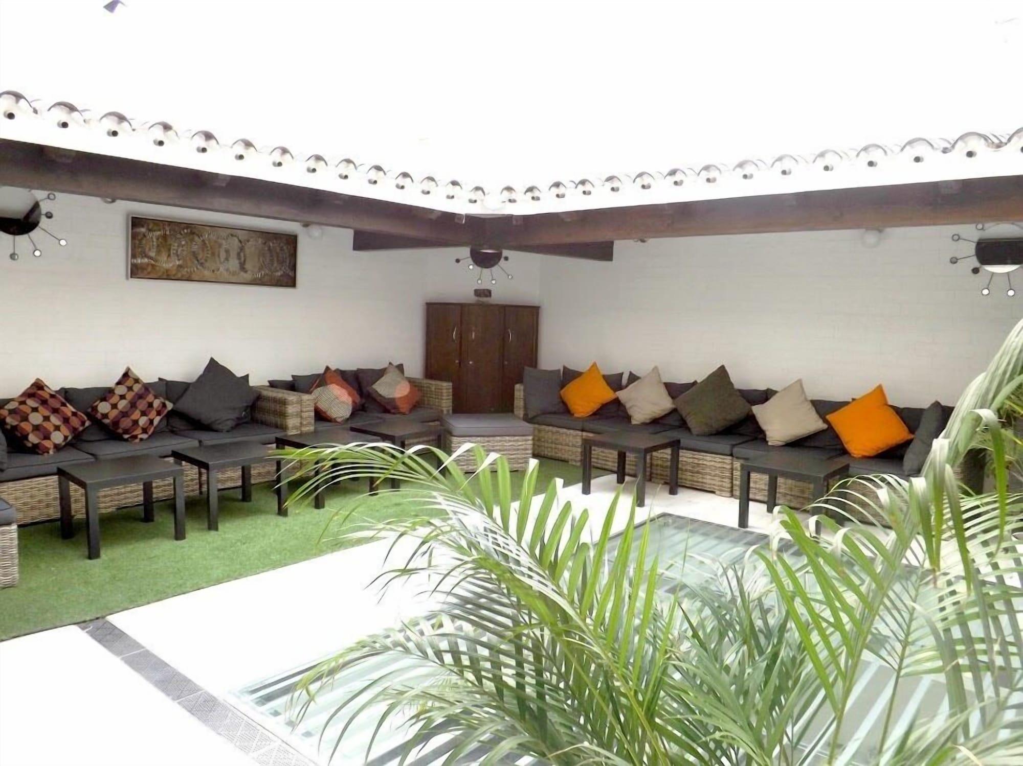Varios Hof van Holland Carihuela