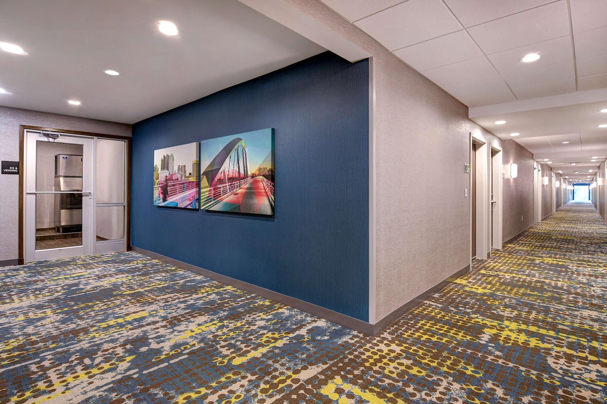 Vista Lobby Hampton Inn & Suites Canal Winchester Columbus