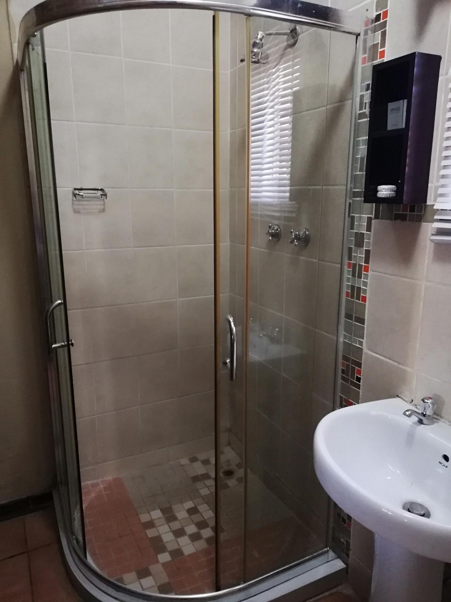 Equipamiento de Habitación Sentlhaga Guest House