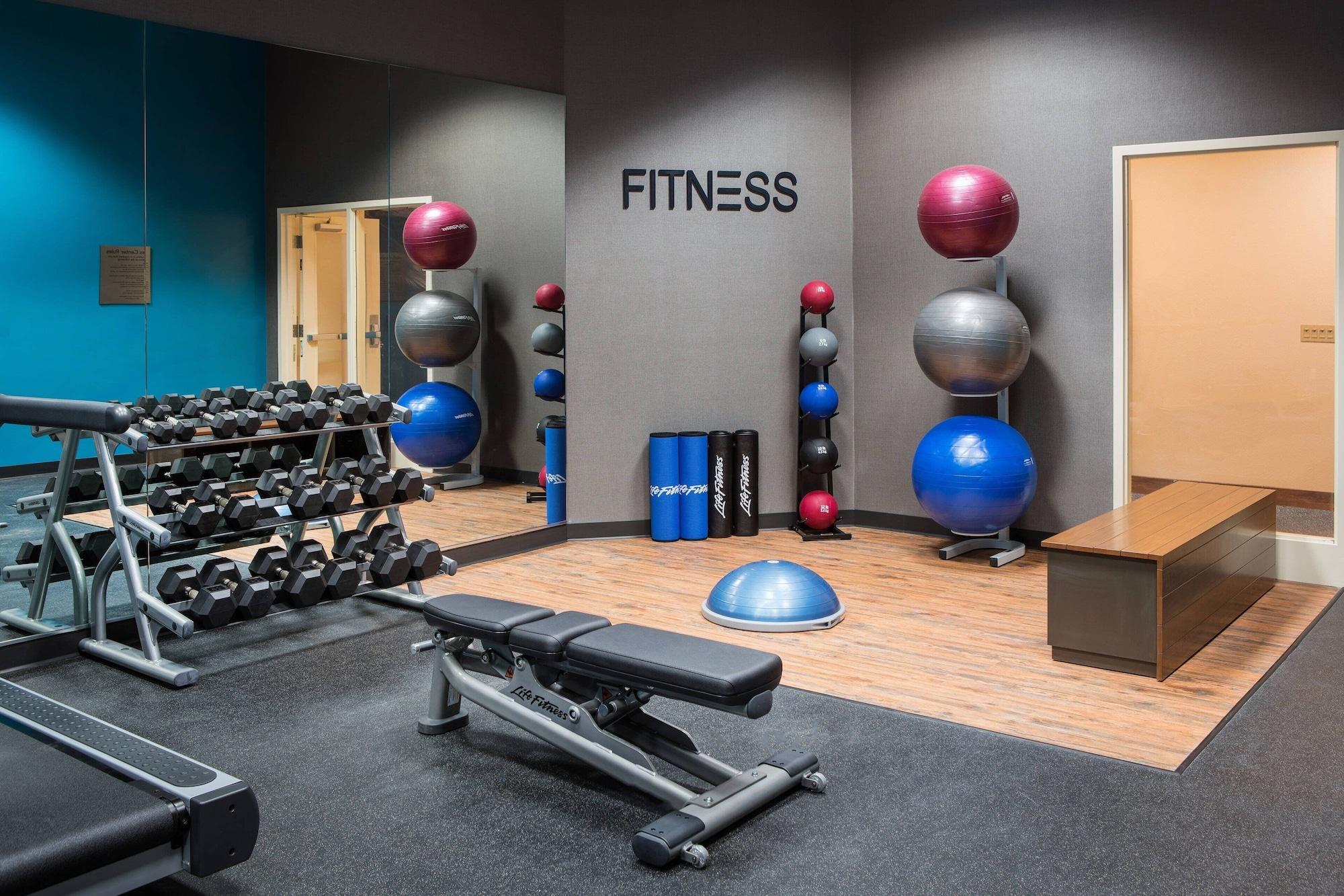 Gimnasio Fairfield by Marriott Anaheim Resort