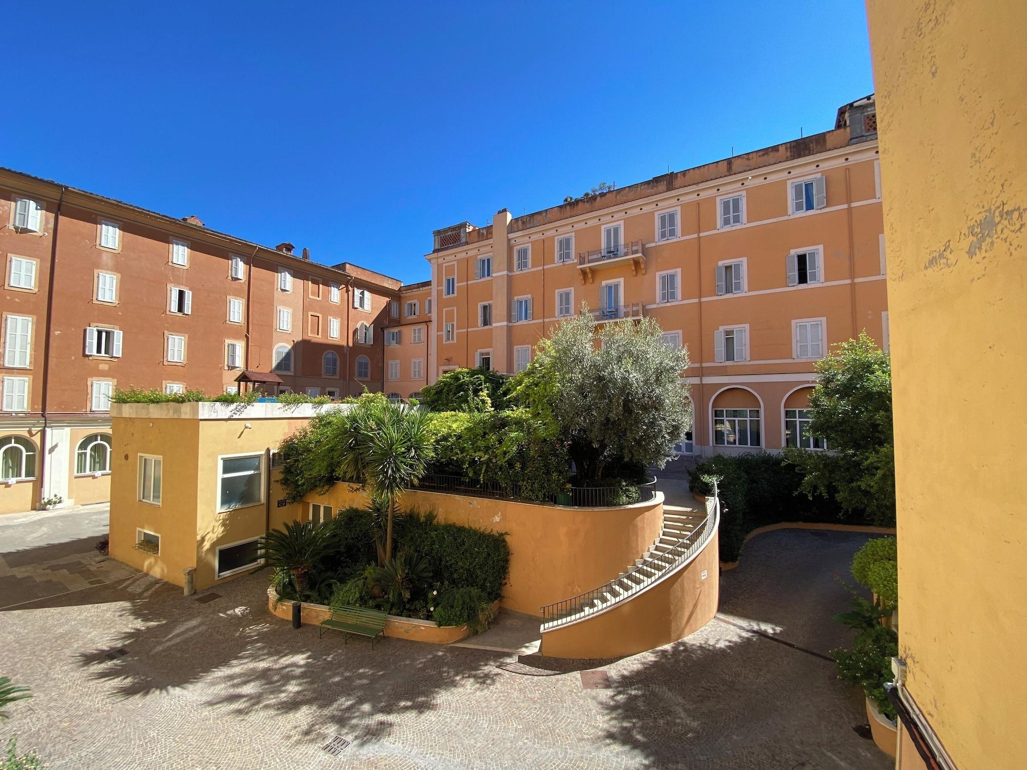 Vista Exterior Basilica Hotel