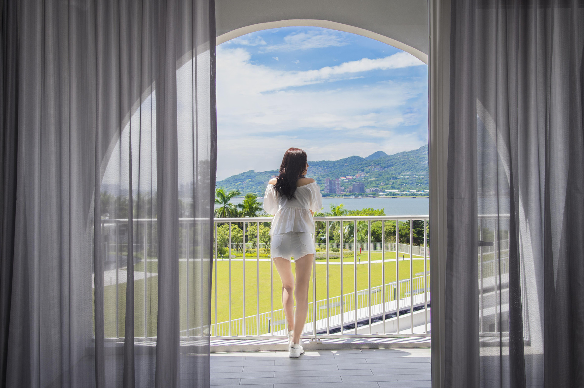 Varios Golden Tulip FAB Hotel
