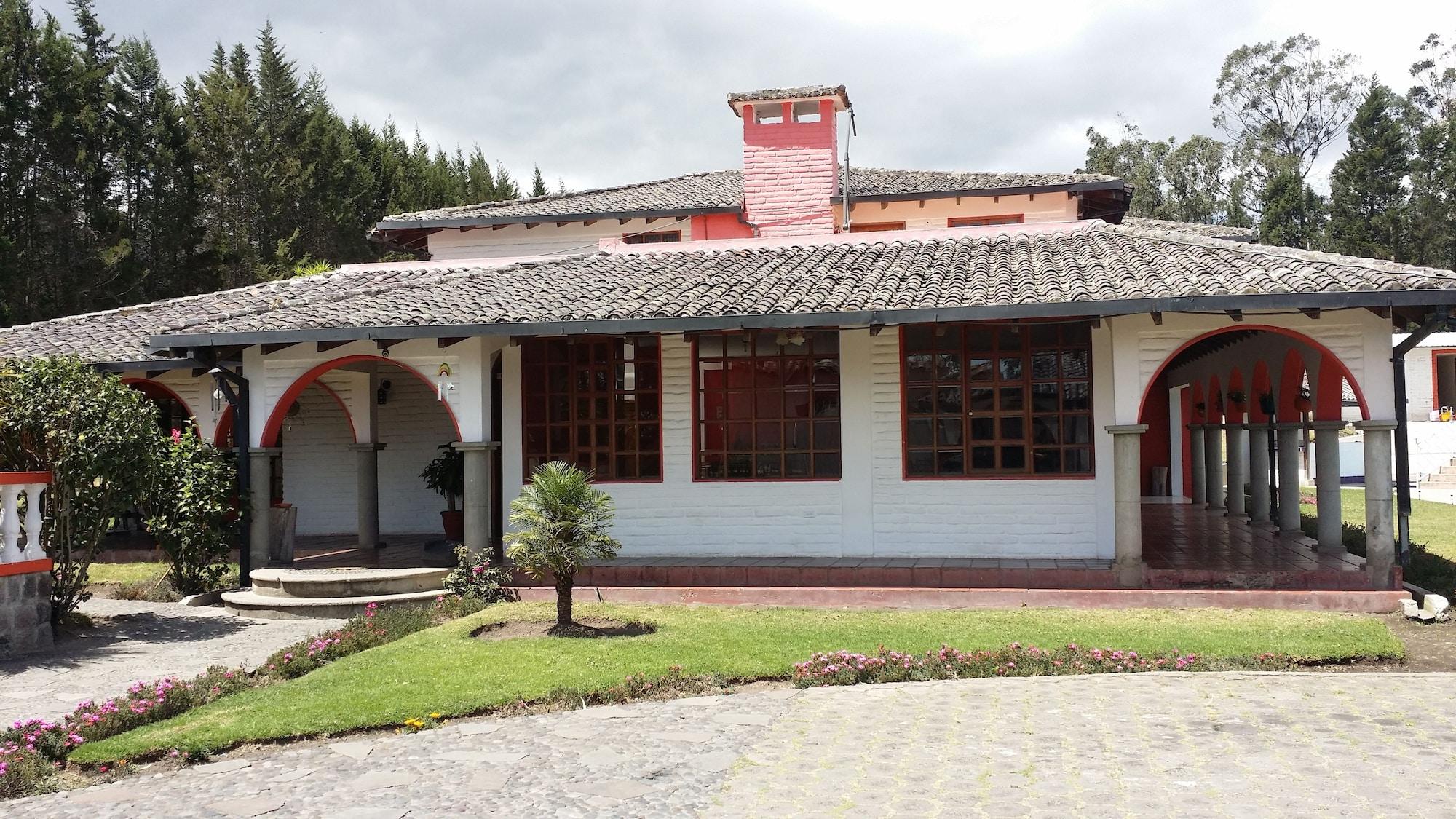 Vista Exterior Hosteria San Carlos Tababela