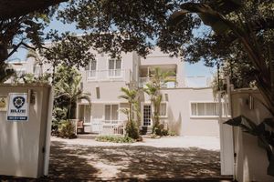 Alojamiento - Caza Beach Guesthouse