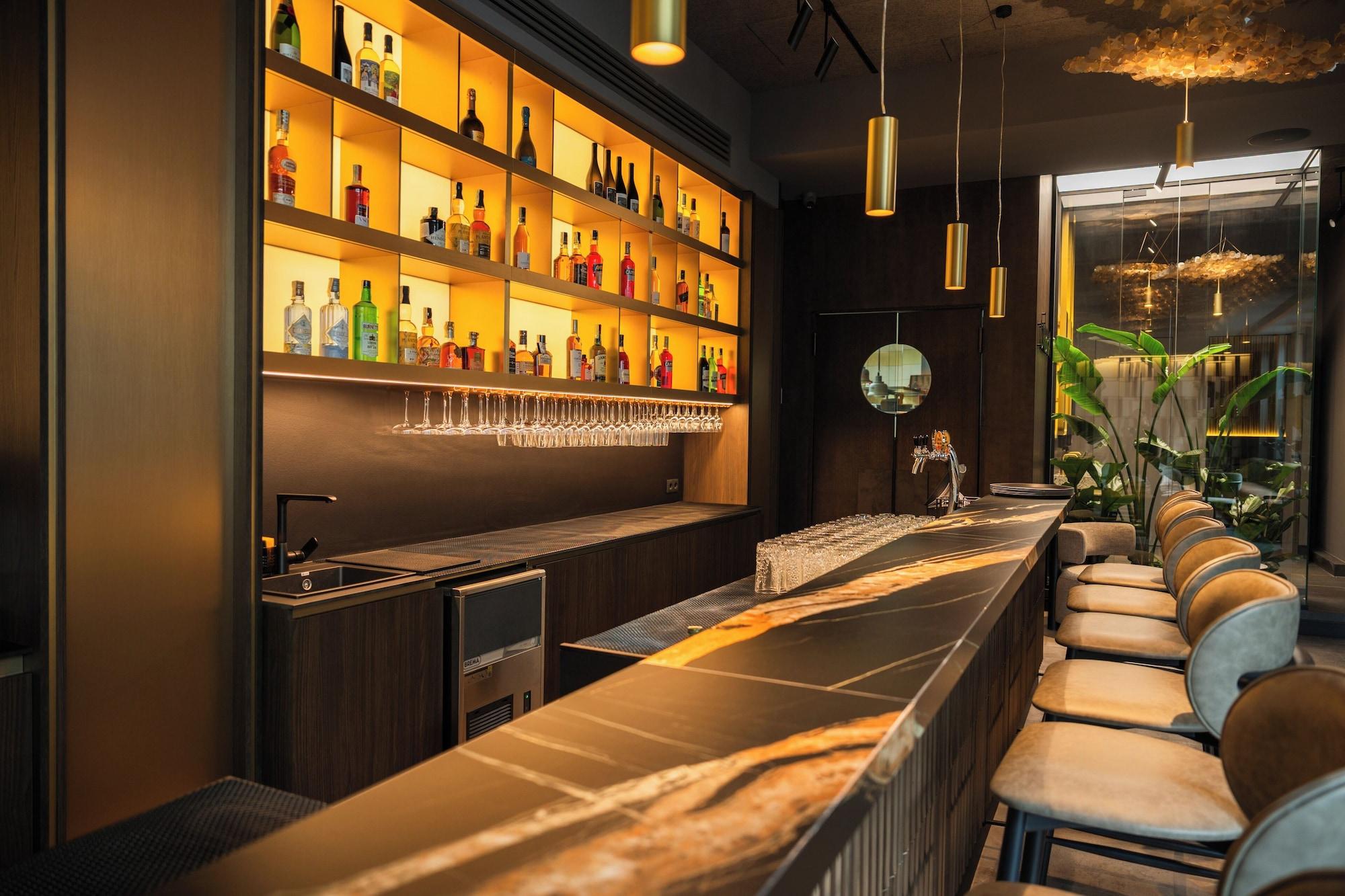 Bar/Salón Regency Hotel