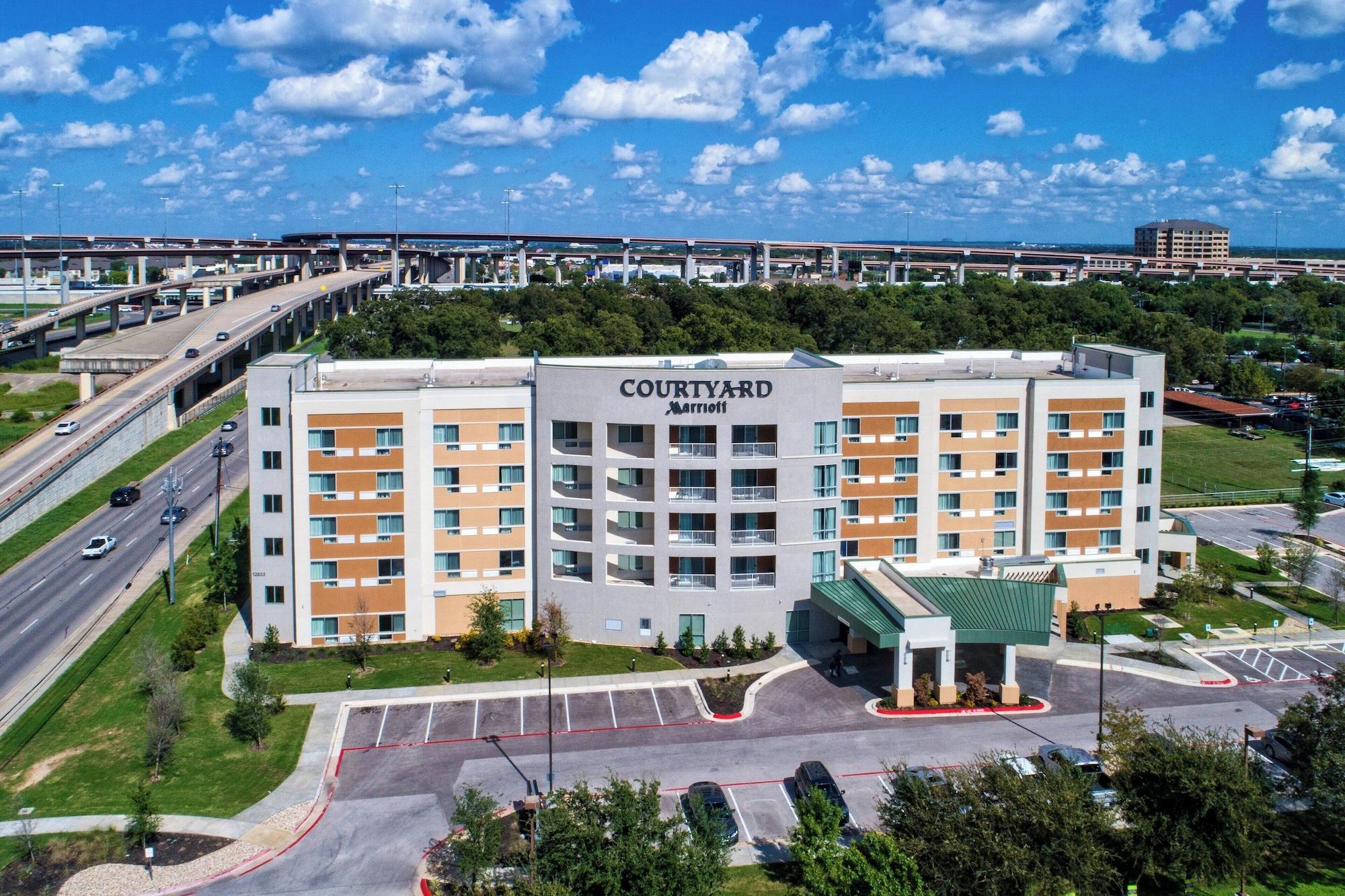 Vista Exterior Courtyard by Marriott Austin Northwest/Lakeline