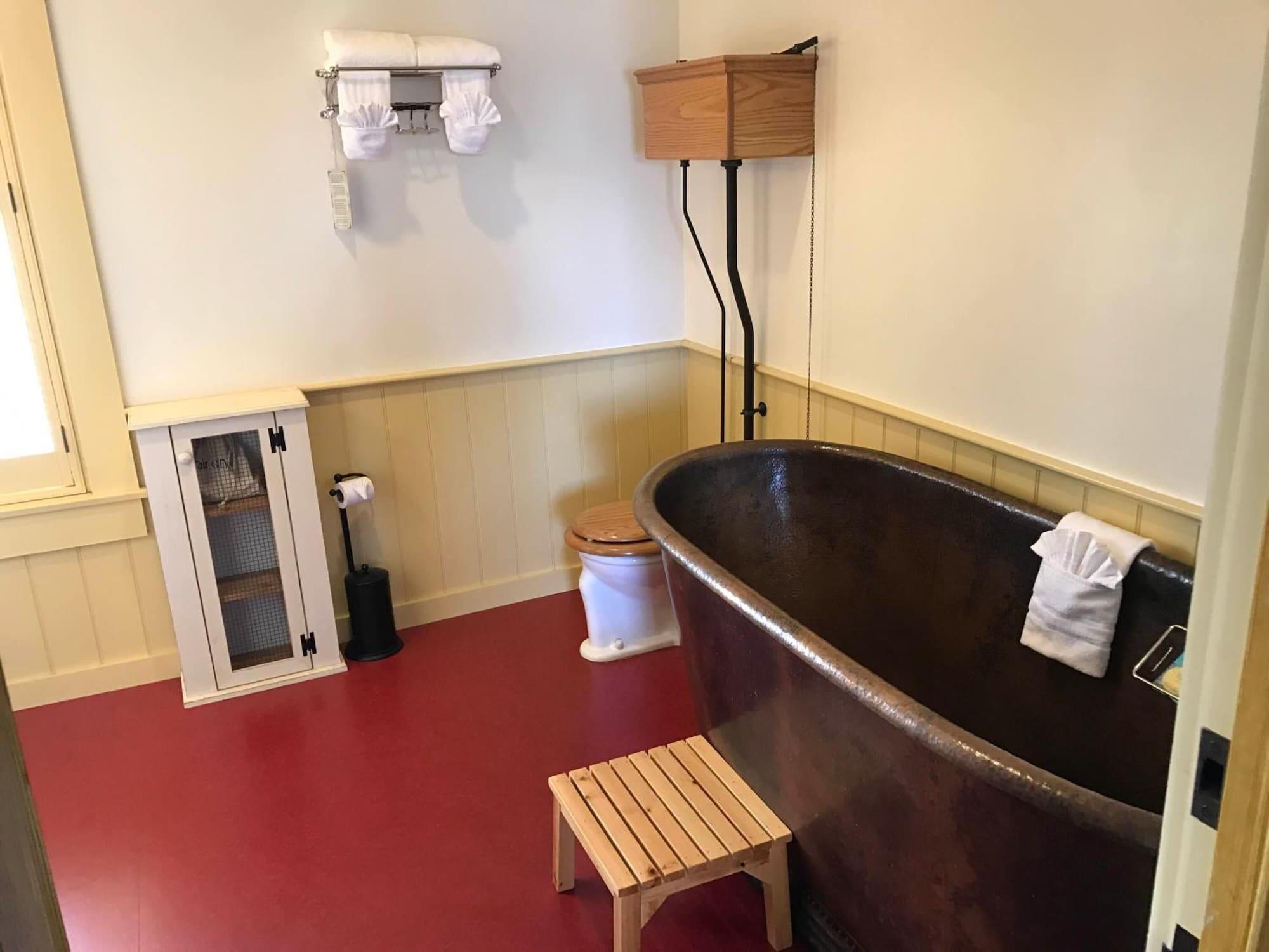 Equipamiento de Habitación Cosmopolitan Hotel & Restaurant