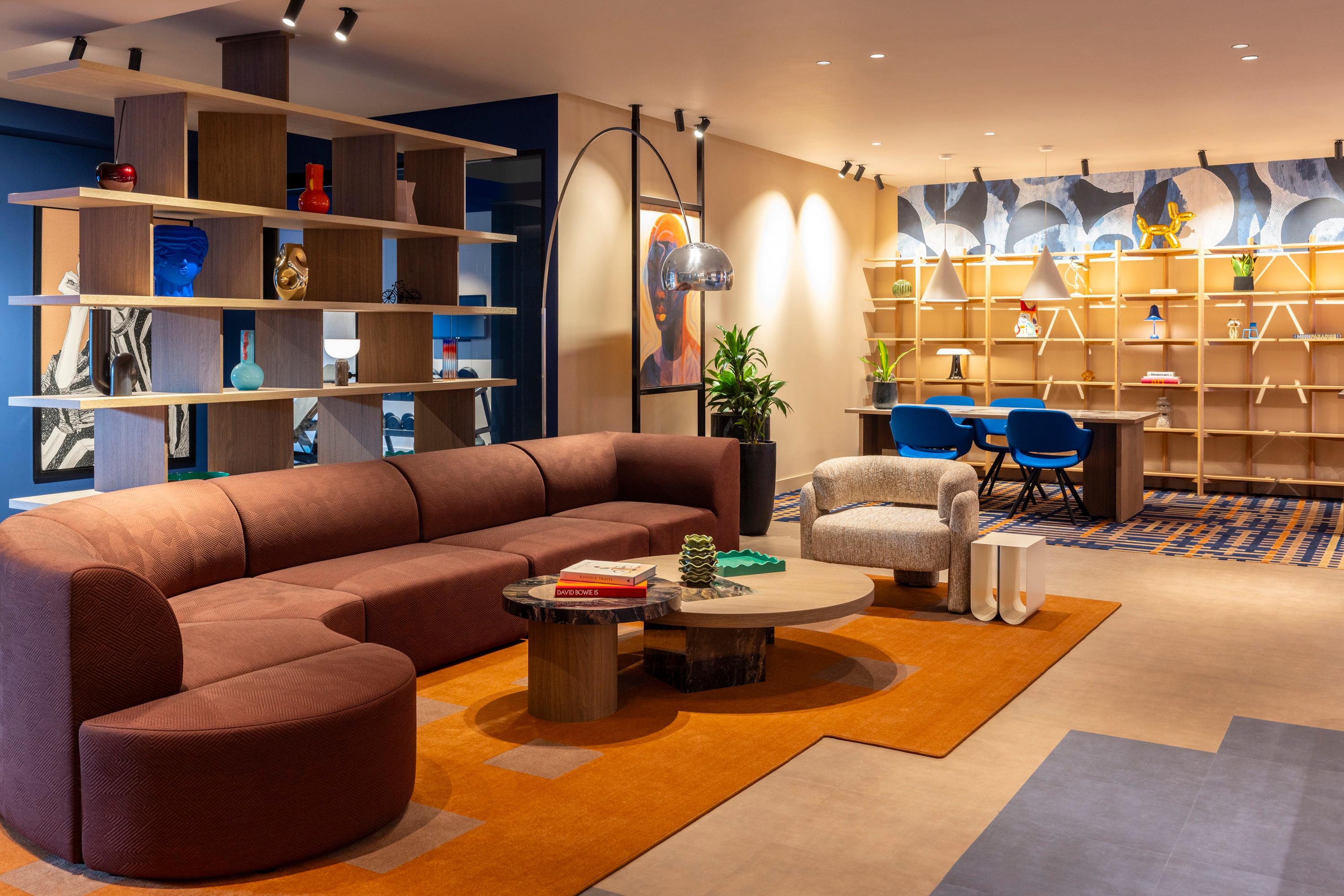 Vista Lobby TRIBE Hotel Den Haag Centraal - Opened December 2025