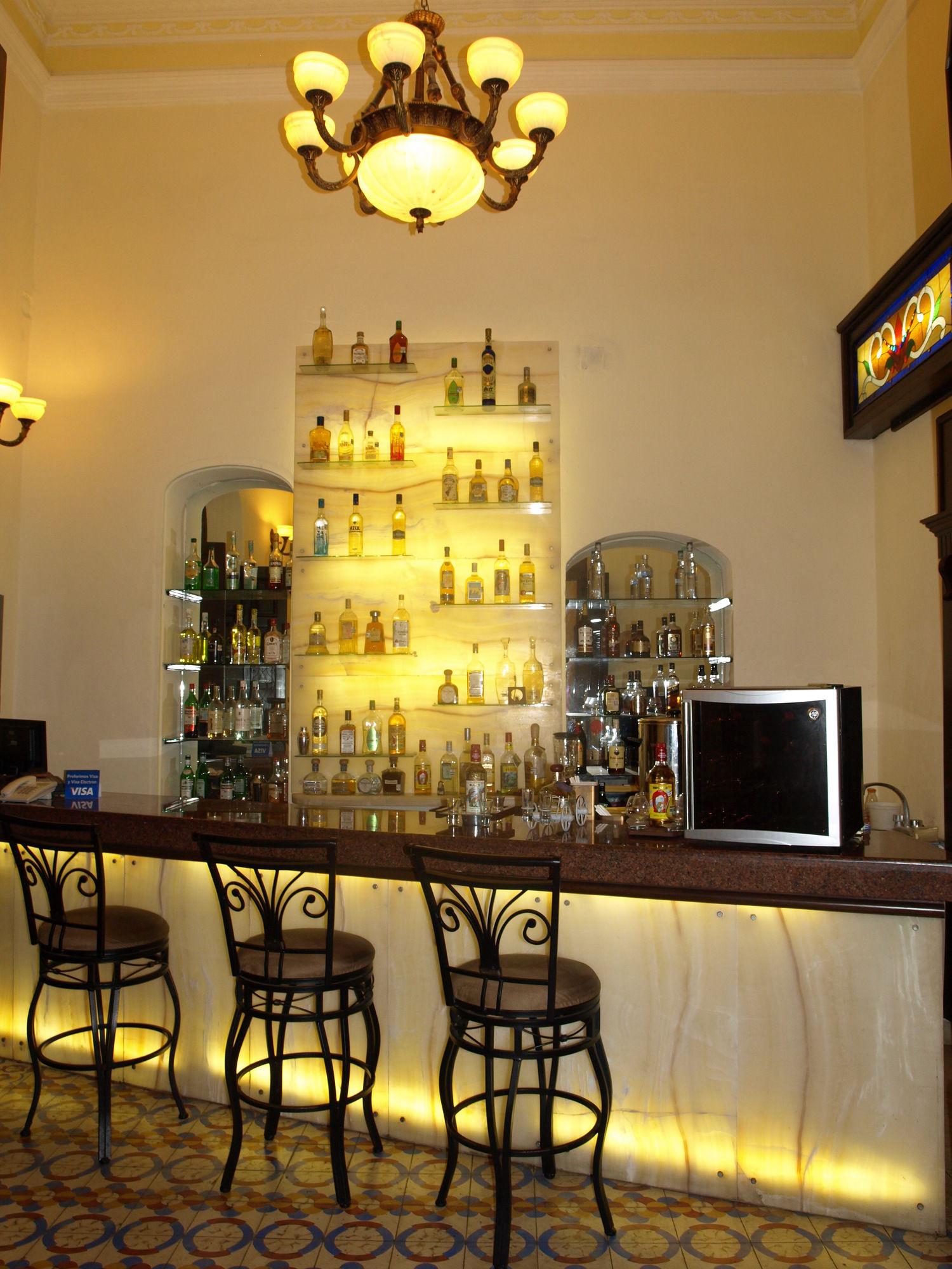 Bar/lounge Gran Real Yucatán