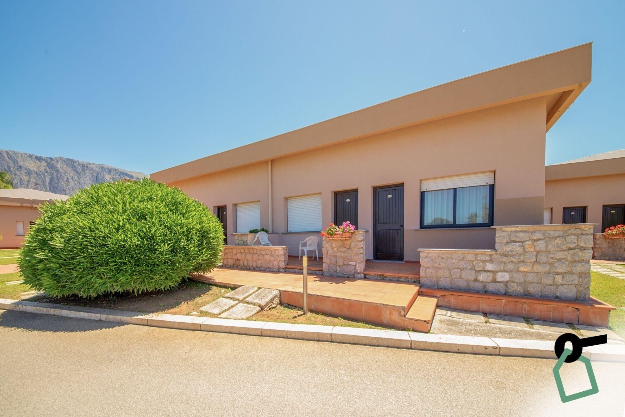 Vista Exterior Hotiday Room Collection - Cinisi