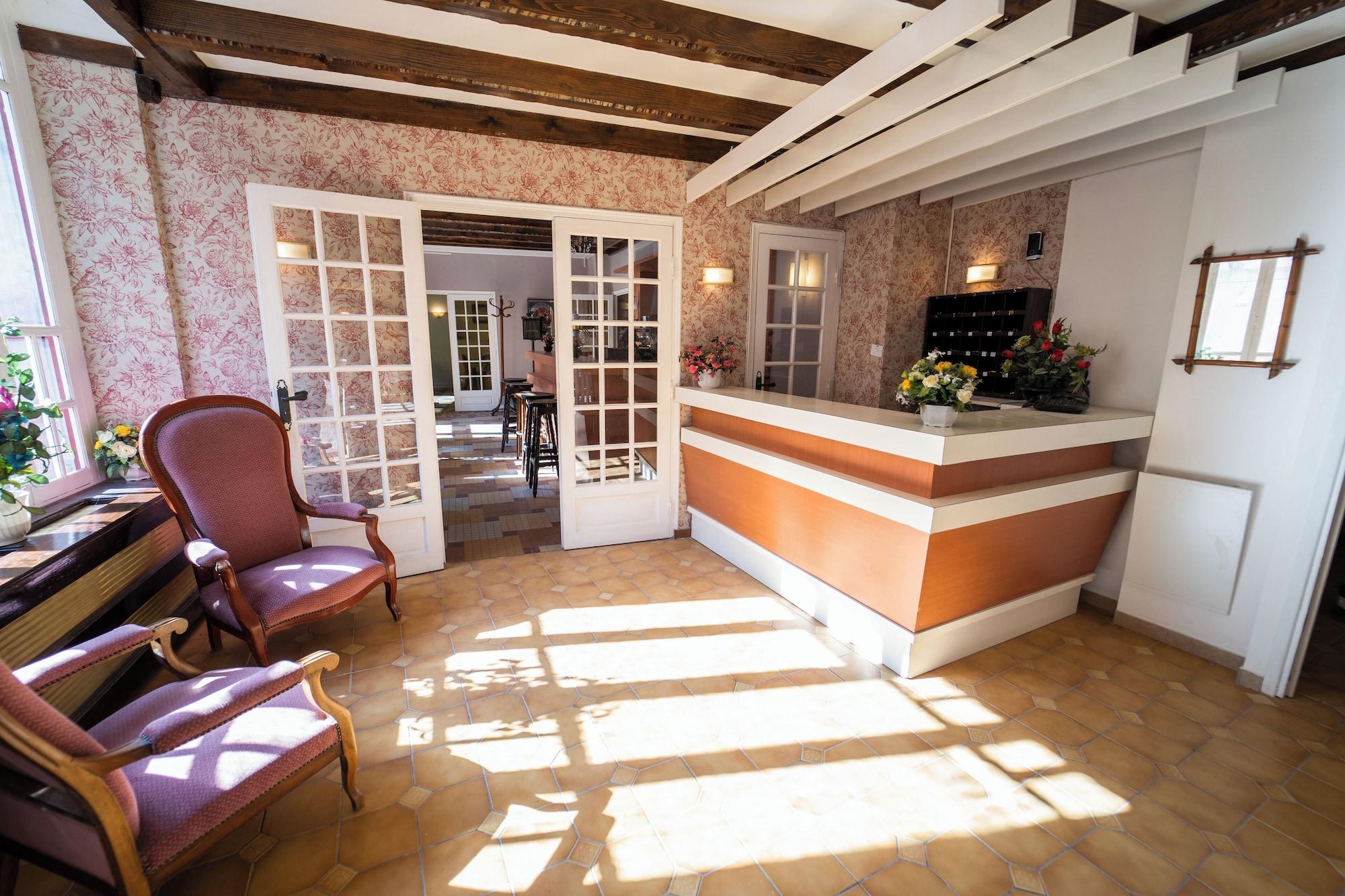 Vista Lobby Céline hôtel le miridan