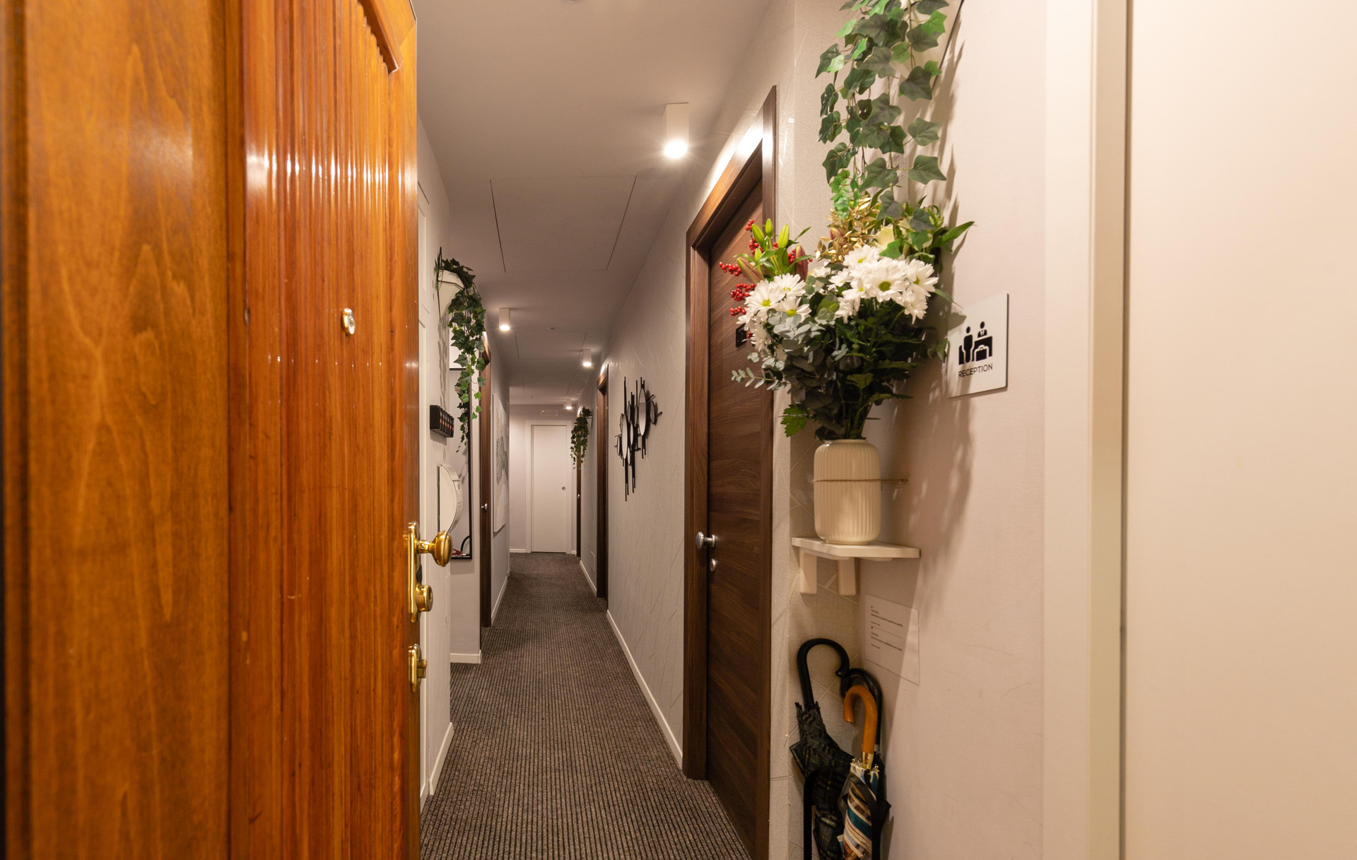 Vista Lobby AH - Duomo Essence