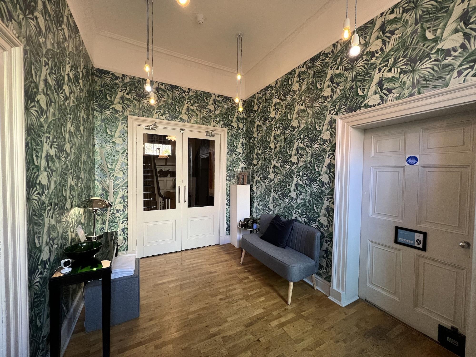 Vista Lobby Manorhaus Ruthin - Restaurant with rooms