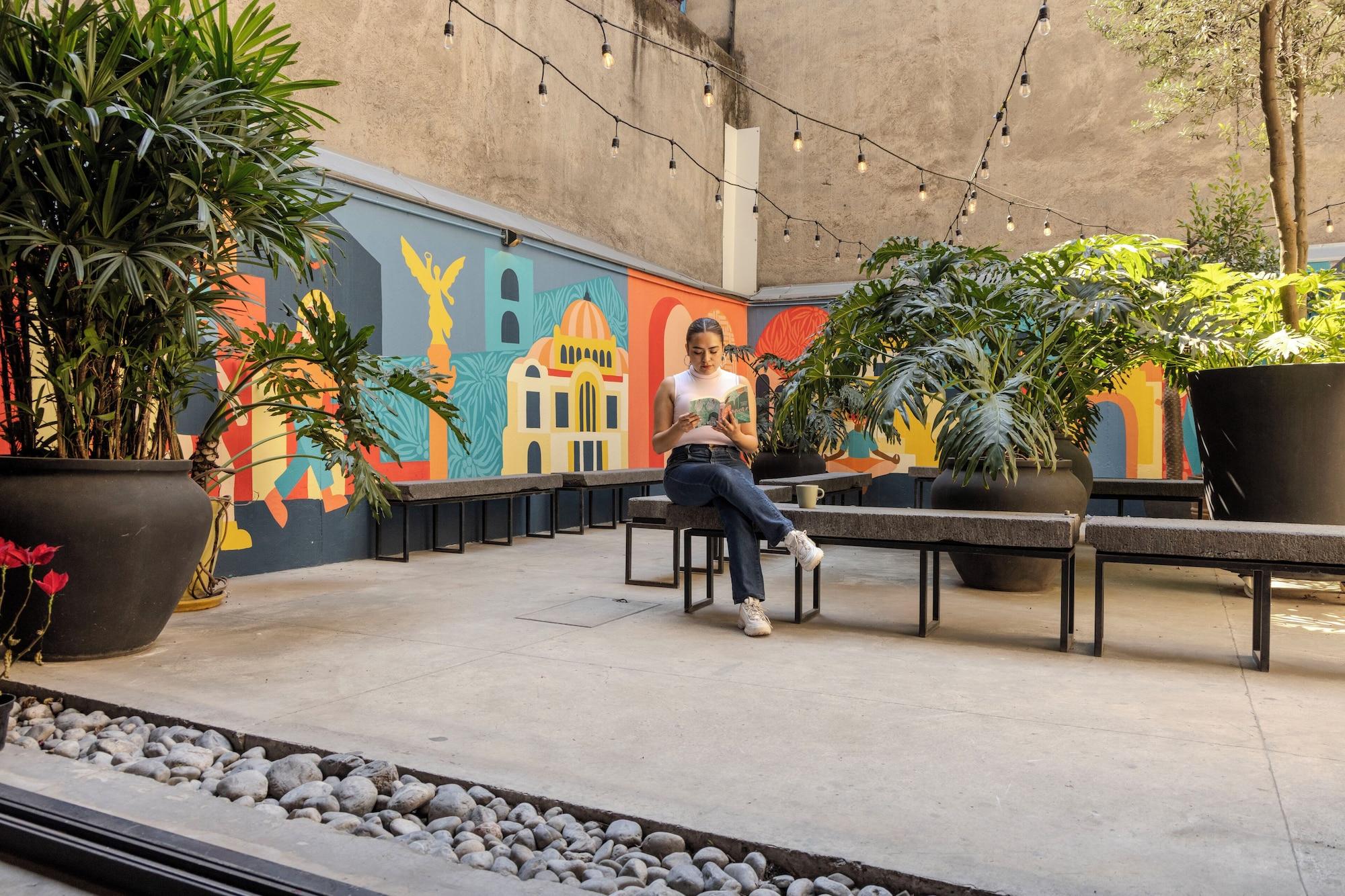 Vista Exterior Triver Florencia