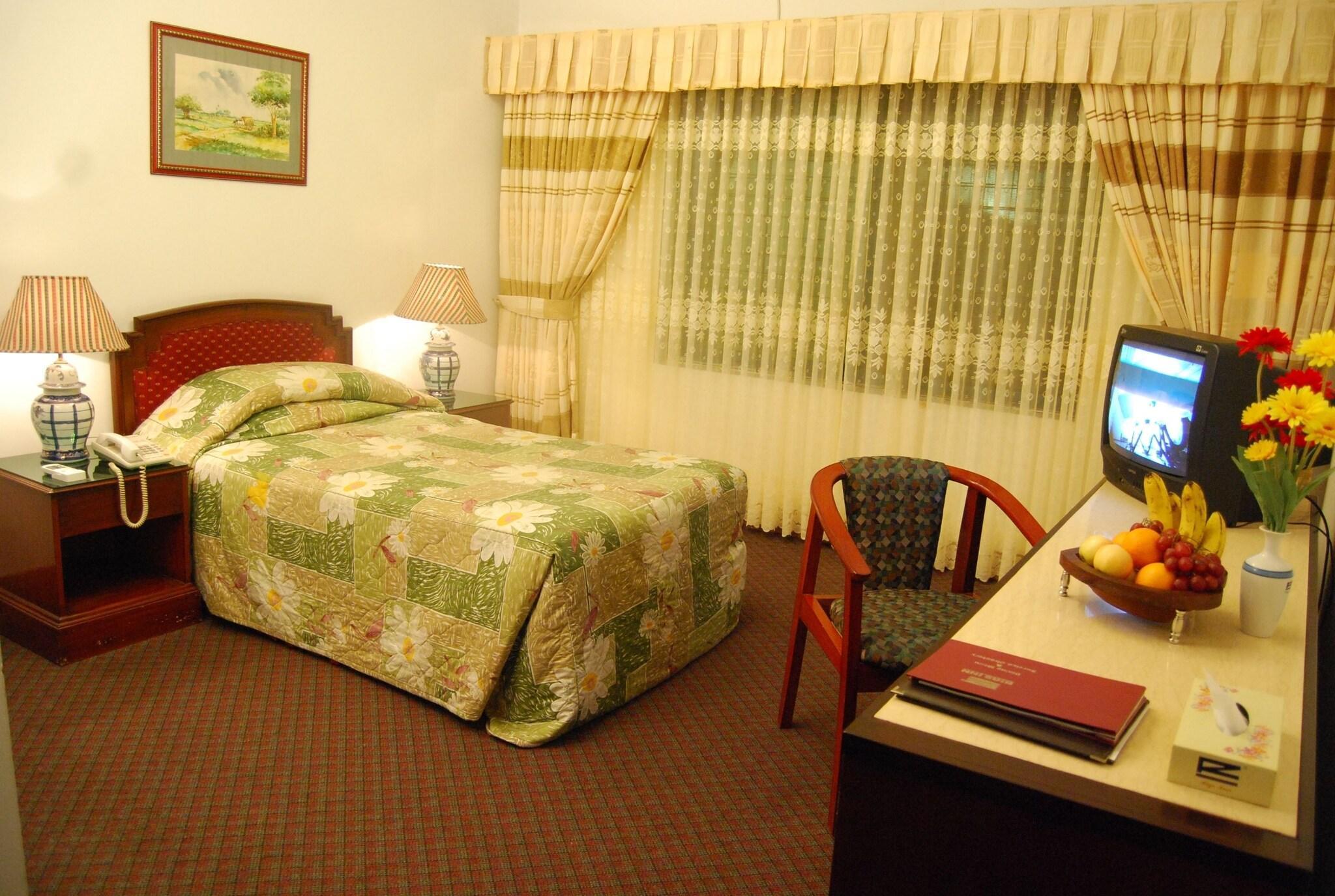 Vista Exterior Rigs Inn