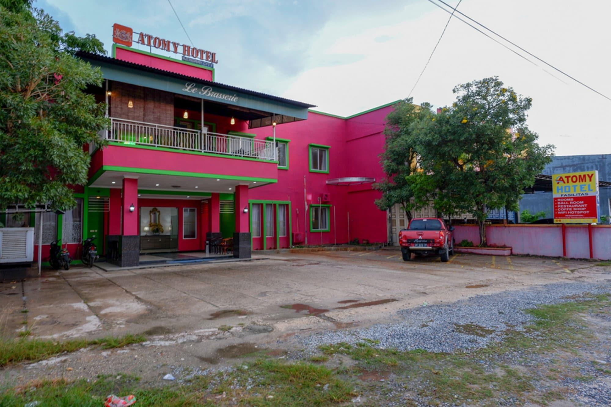 Vista Exterior RedDoorz near Citraland Waterpark Kendari
