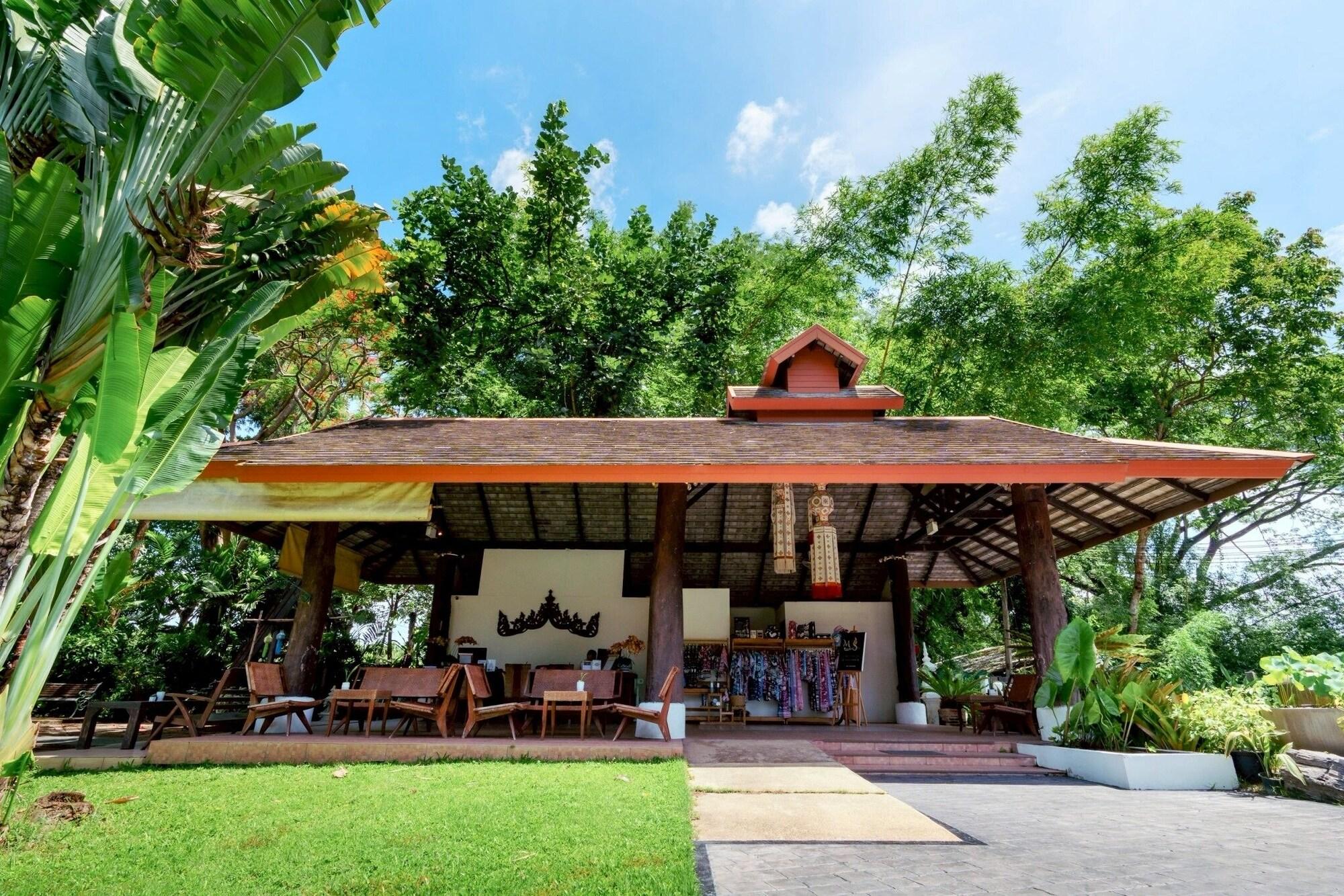 Vista Lobby Lampang River Lodge