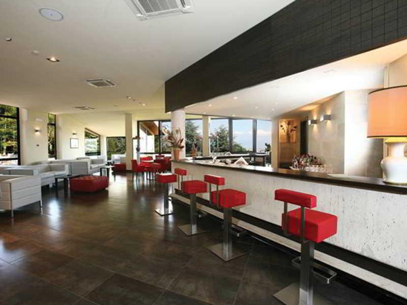 Bar/Salón Bluebay Colle Della Trinità Perugia