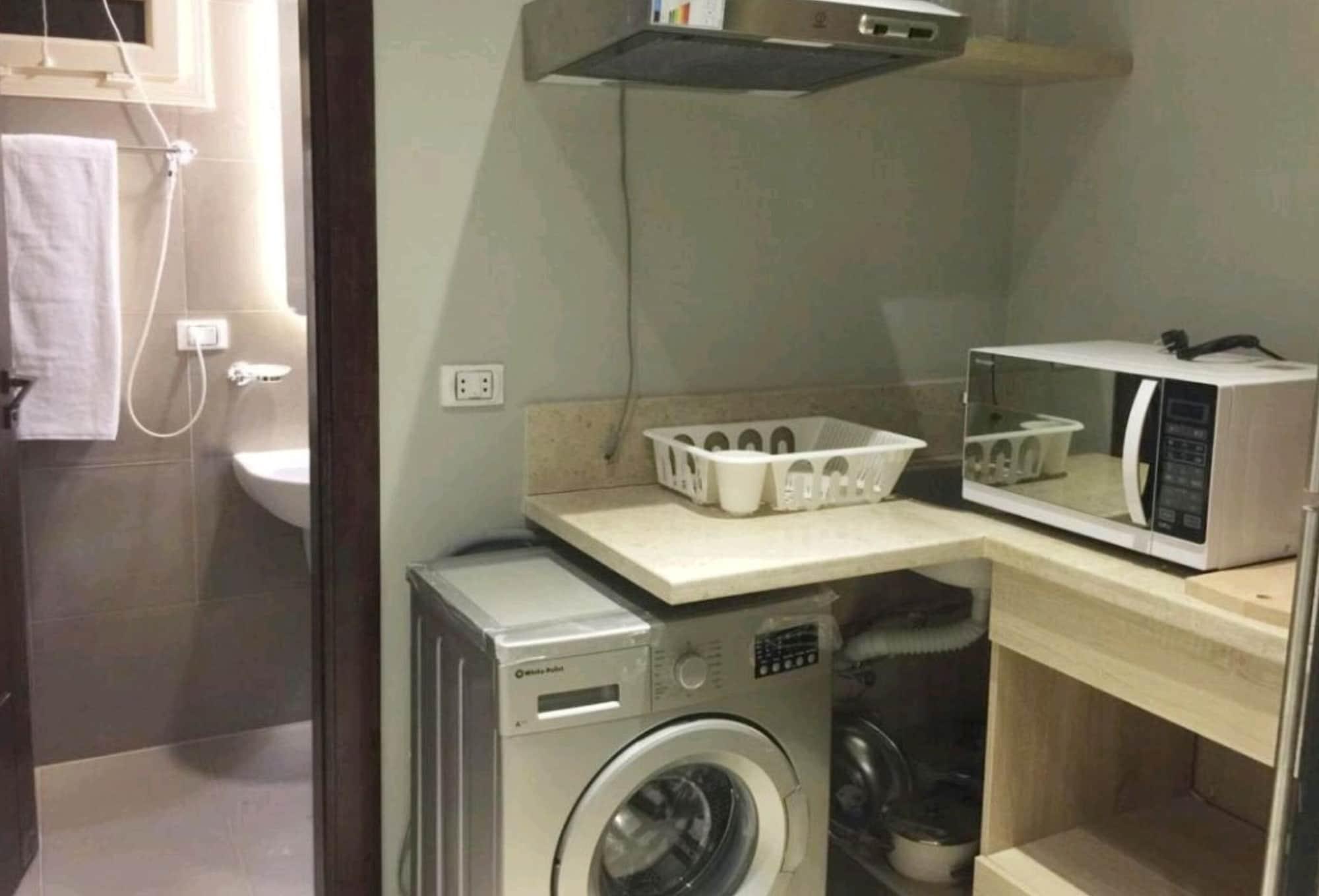 Equipamiento de Habitación Brassbell Zamalek Taha Hussein Studios
