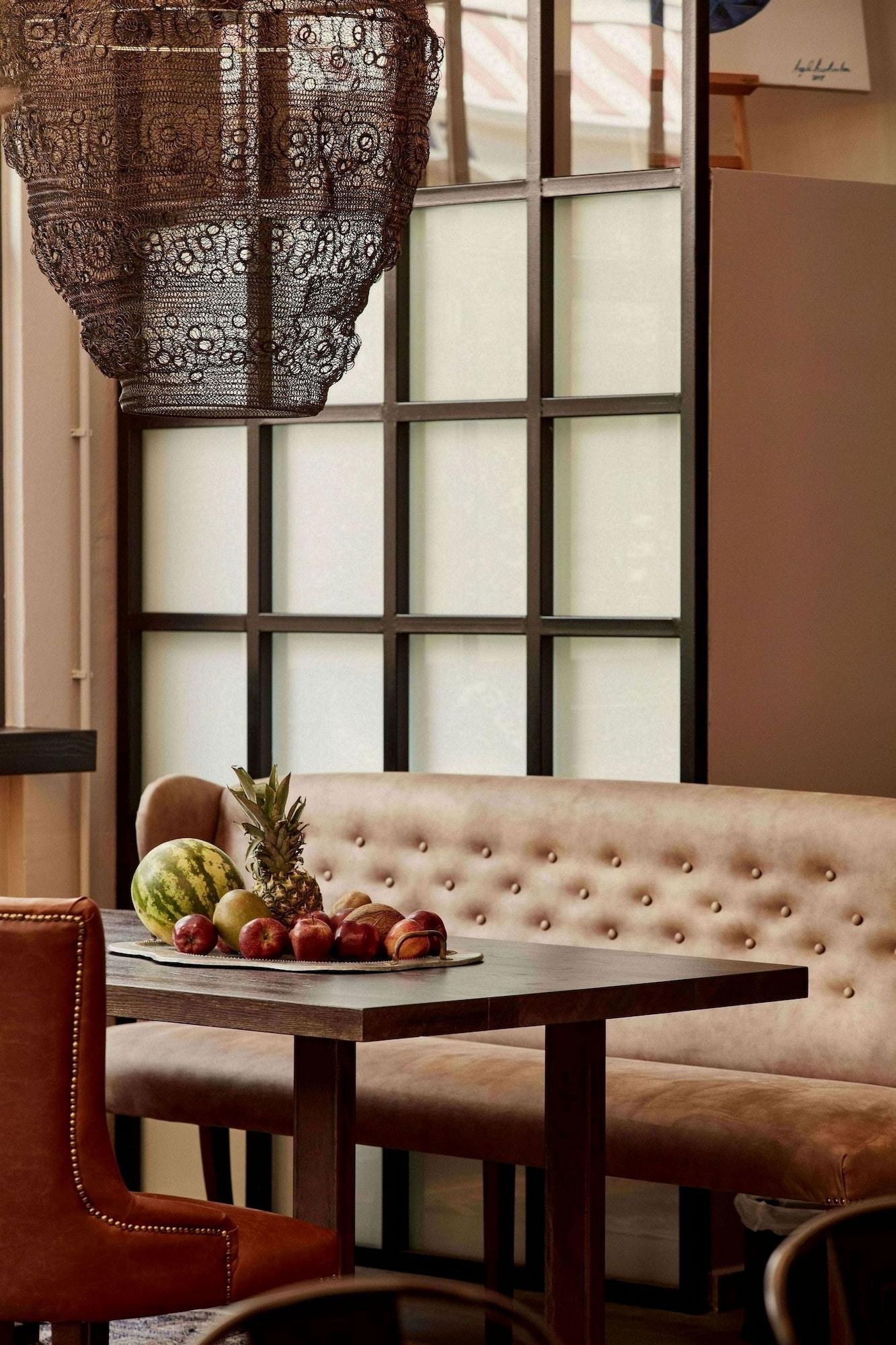 Vista Lobby 18 Micon Street