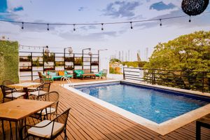 Alojamiento - Nomads Hotel & Rooftop pool