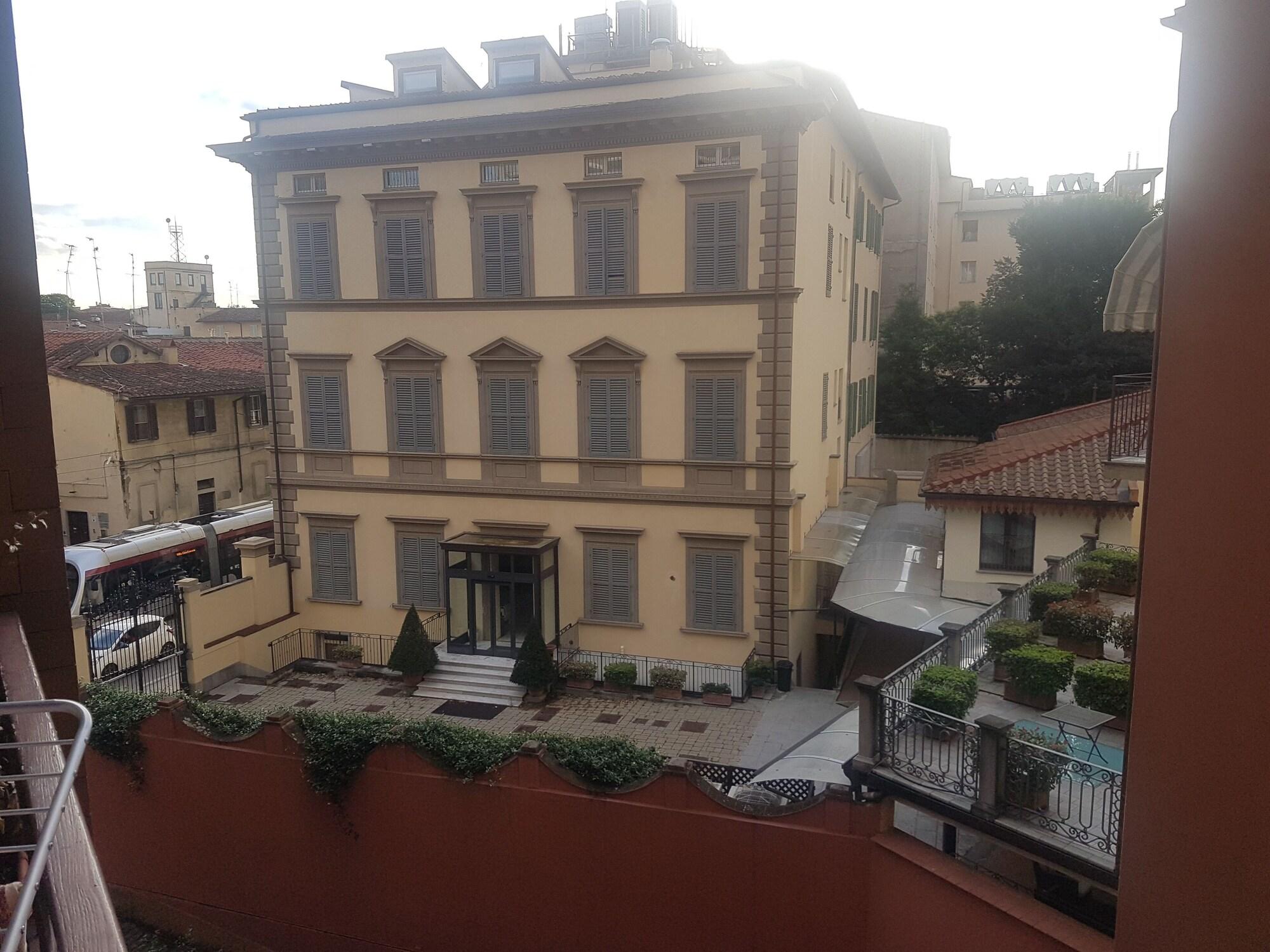 Varios Florence Hostels Anamaria