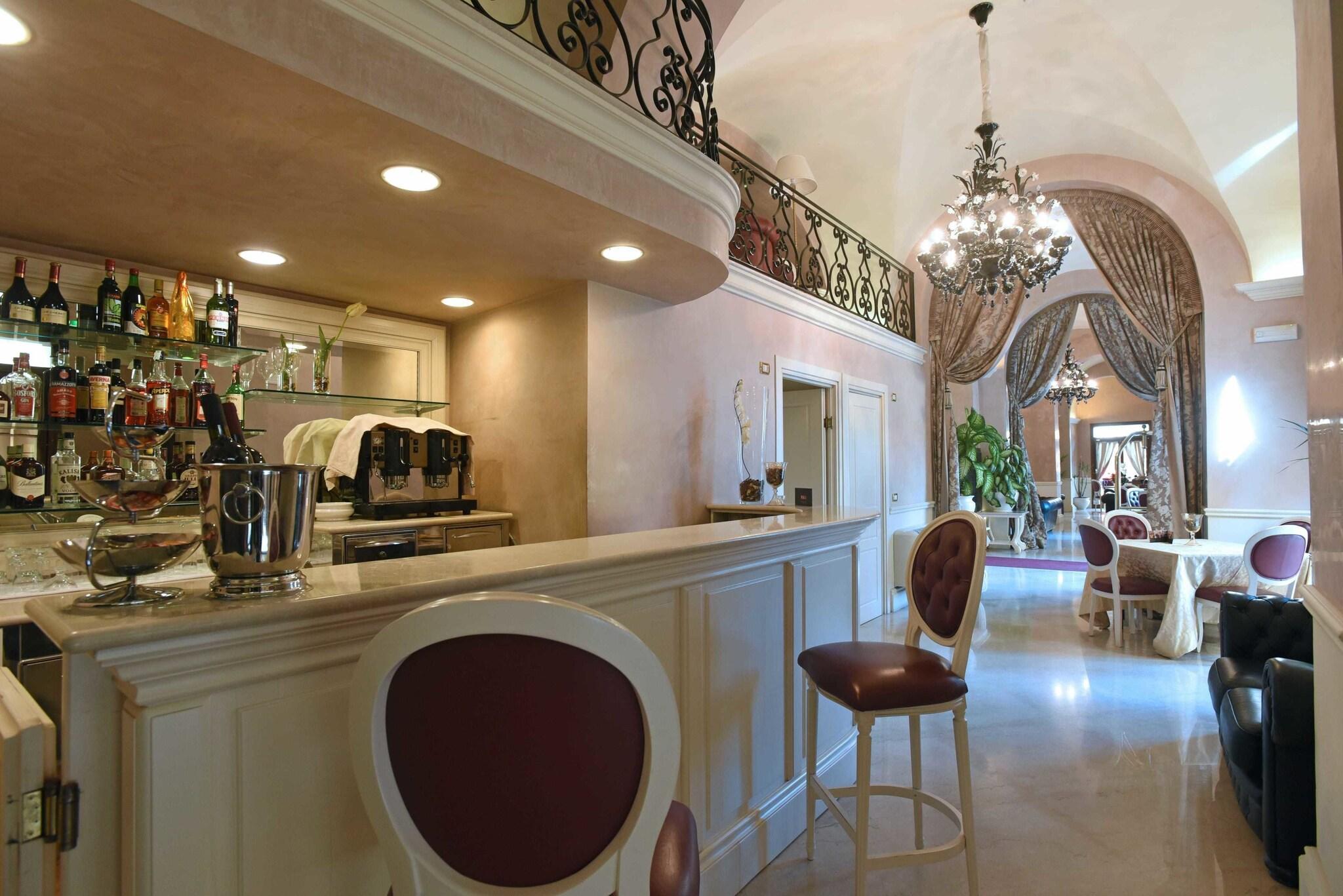Vista Lobby Suite Hotel Santa Chiara
